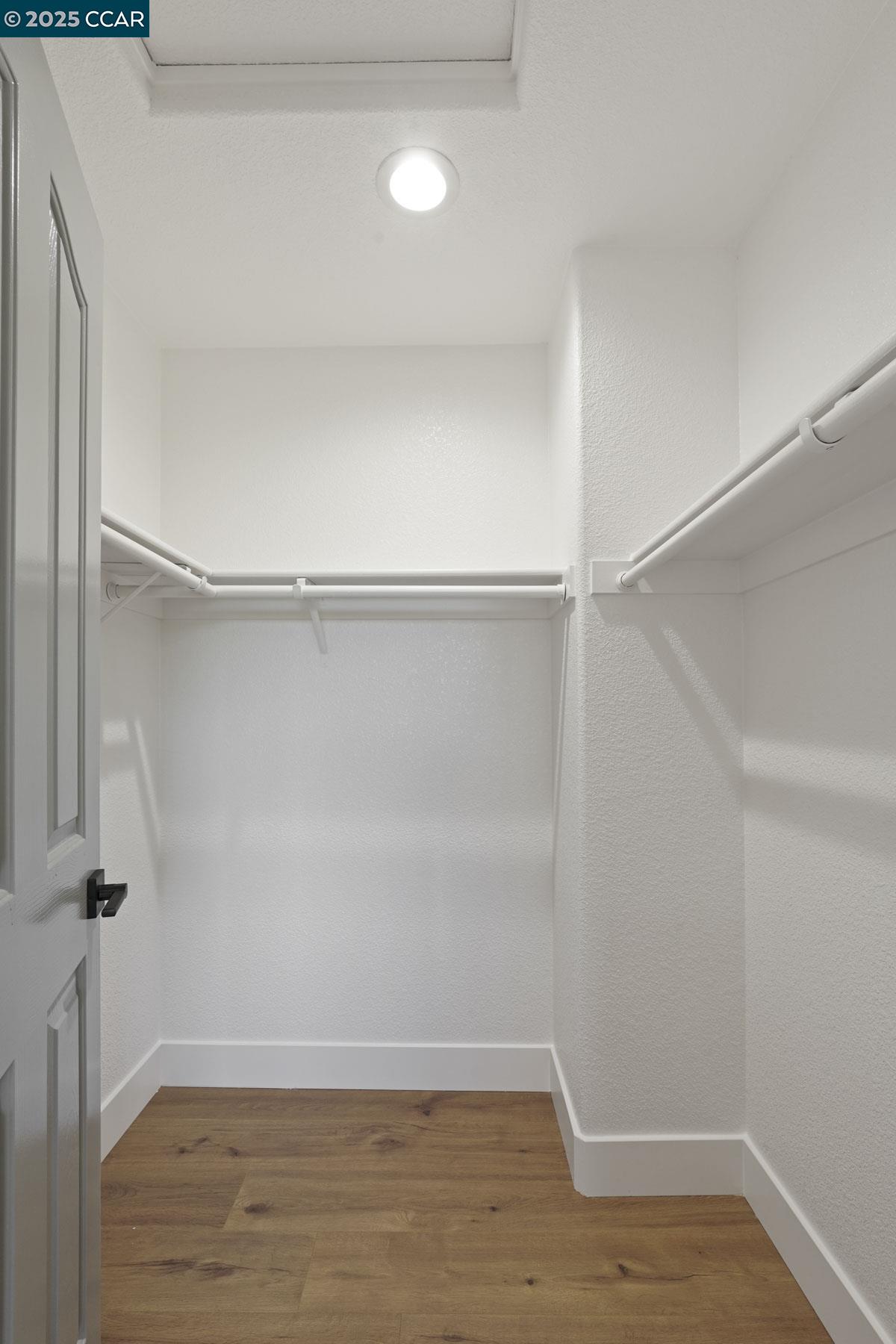 Detail Gallery Image 30 of 35 For 2575 Edgewater Drive, Santa Rosa,  CA 95407-4588 - 3 Beds | 3 Baths