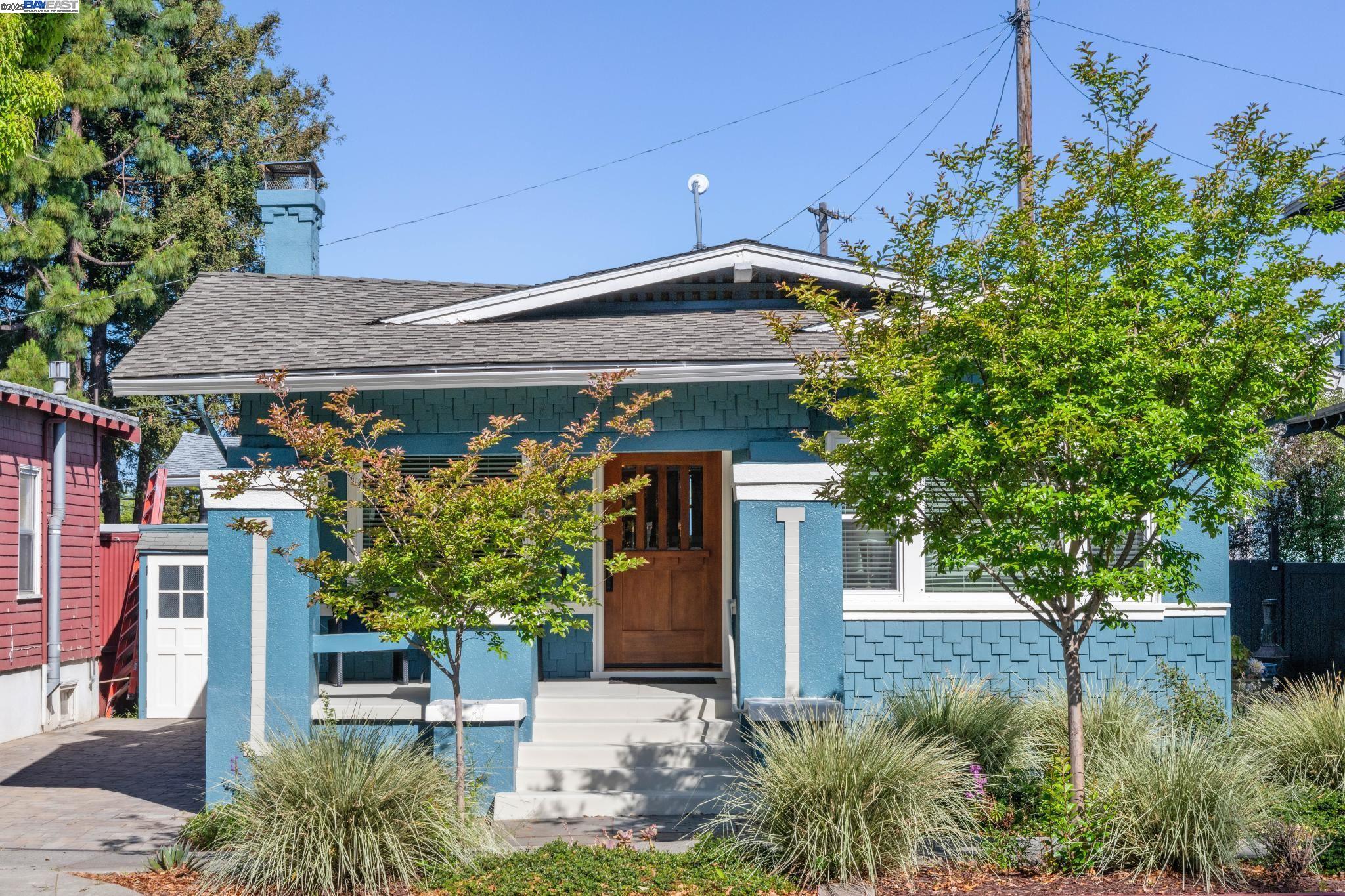 Detail Gallery Image 1 of 1 For 815 Park St, Alameda,  CA 94501 - 2 Beds | 2 Baths