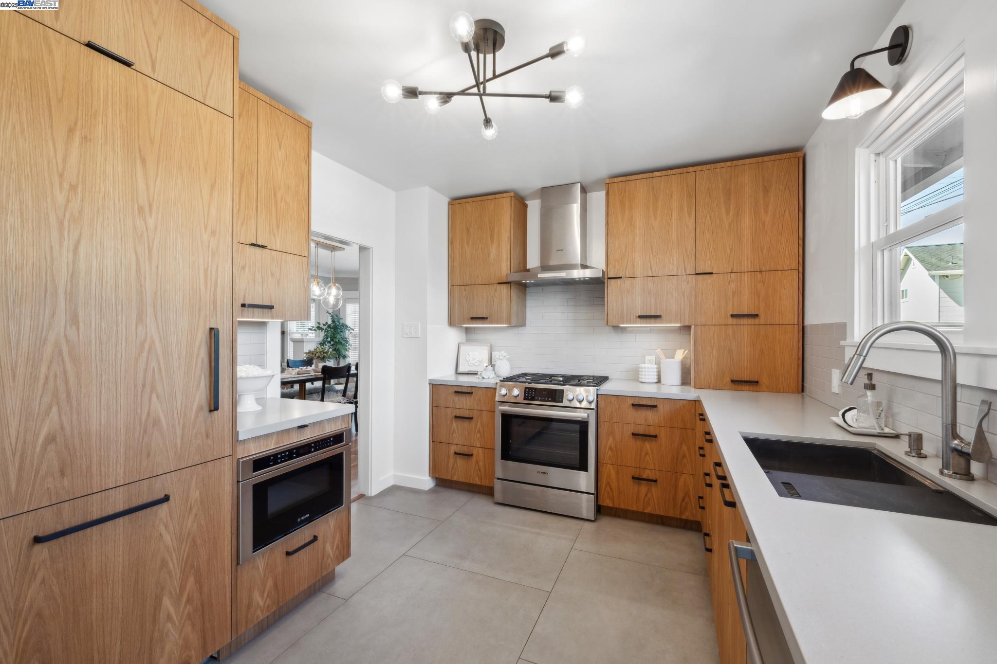 Detail Gallery Image 26 of 50 For 815 Park St, Alameda,  CA 94501 - 2 Beds | 2 Baths