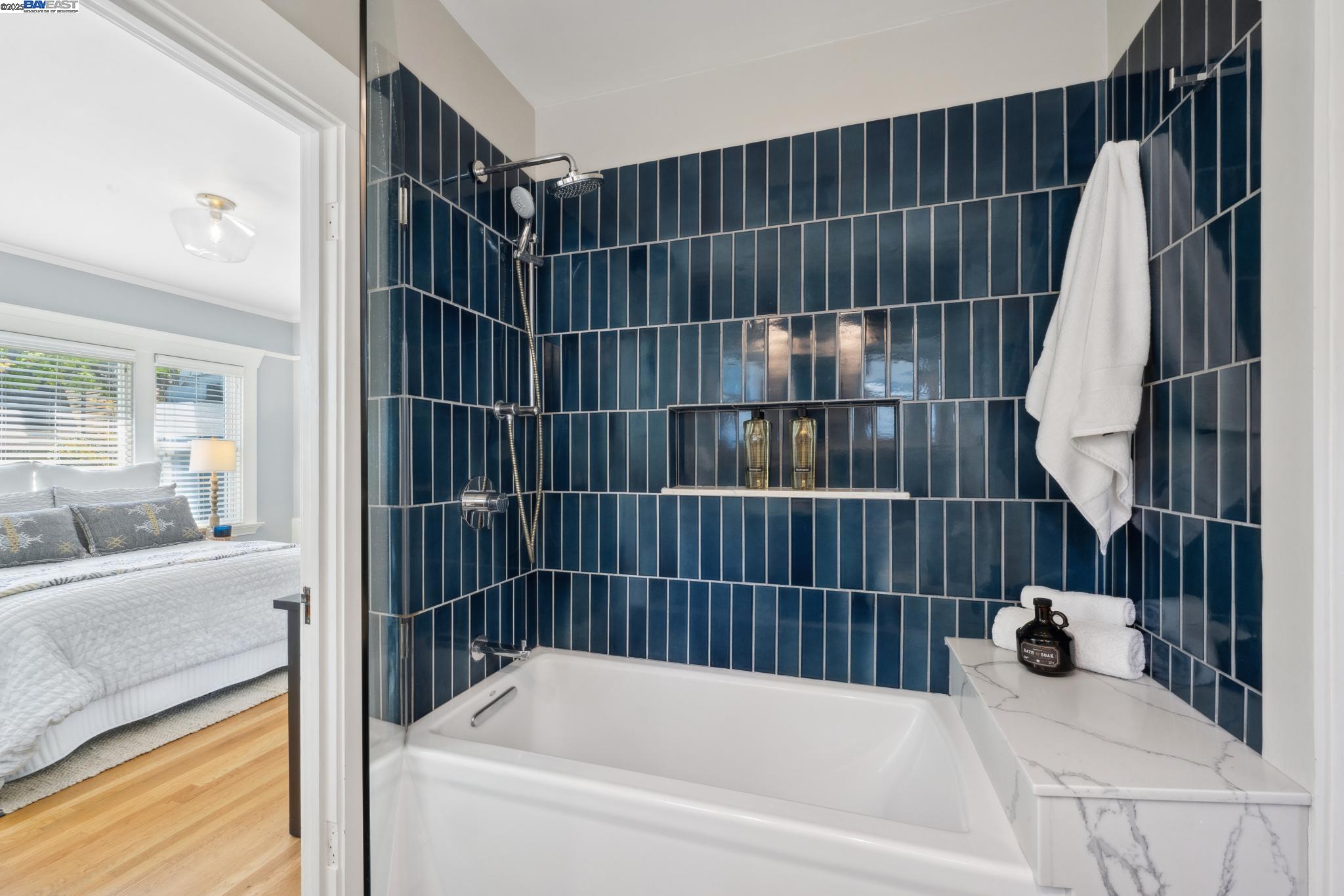 Detail Gallery Image 39 of 50 For 815 Park St, Alameda,  CA 94501 - 2 Beds | 2 Baths