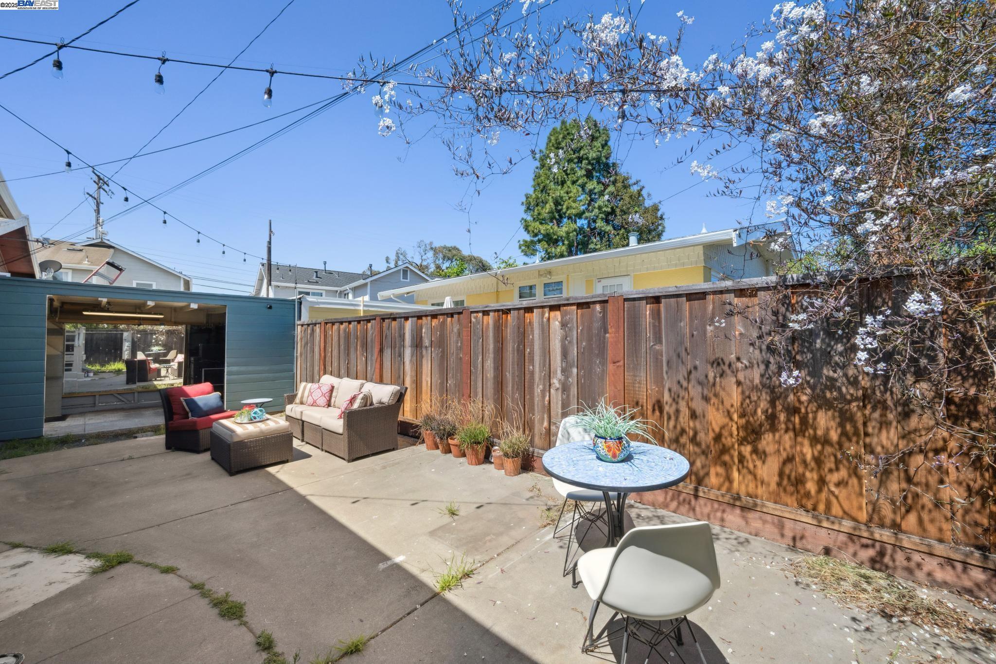 Detail Gallery Image 45 of 50 For 815 Park St, Alameda,  CA 94501 - 2 Beds | 2 Baths