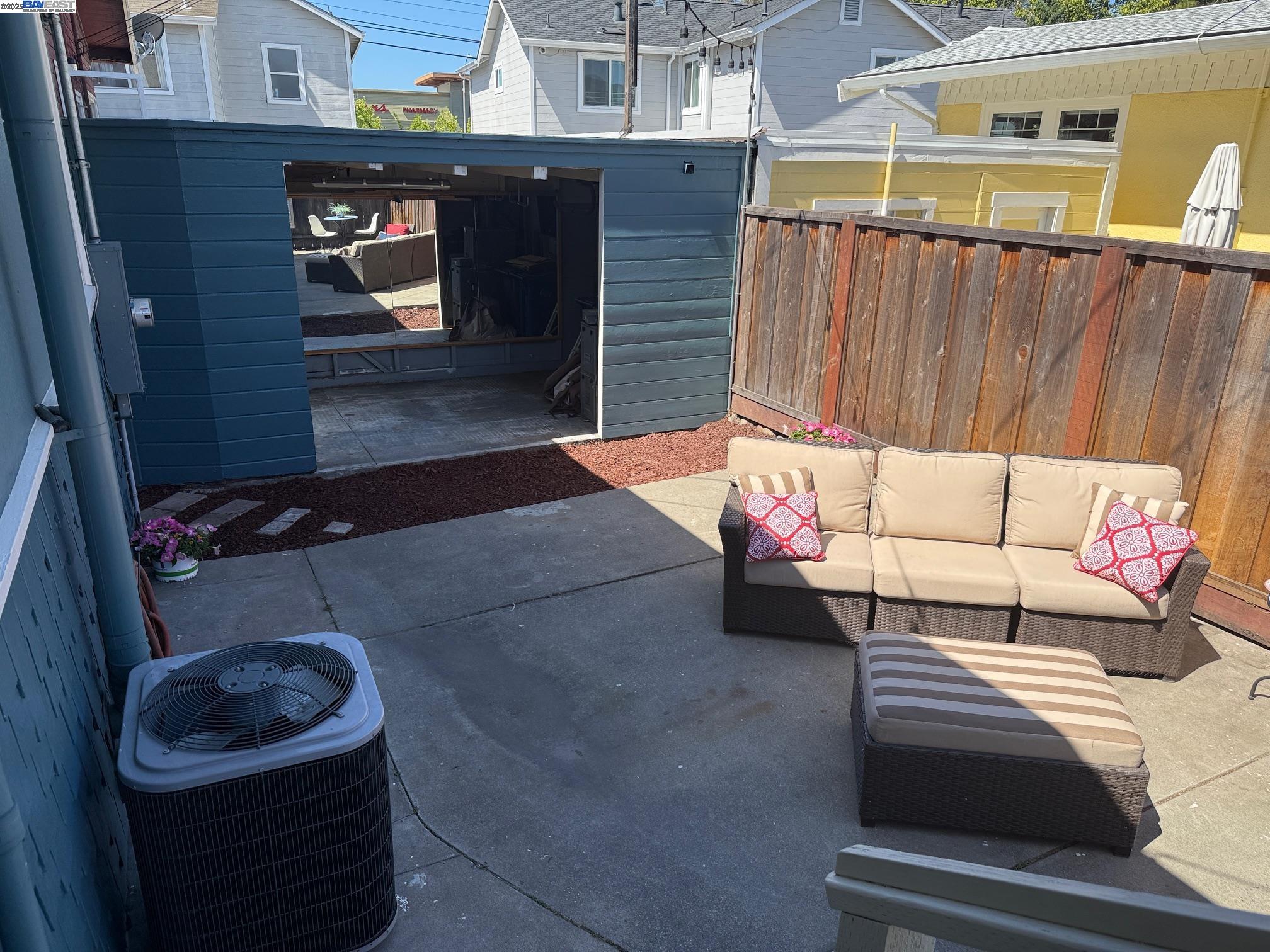 Detail Gallery Image 48 of 51 For 815 Park St, Alameda,  CA 94501 - 2 Beds | 2 Baths