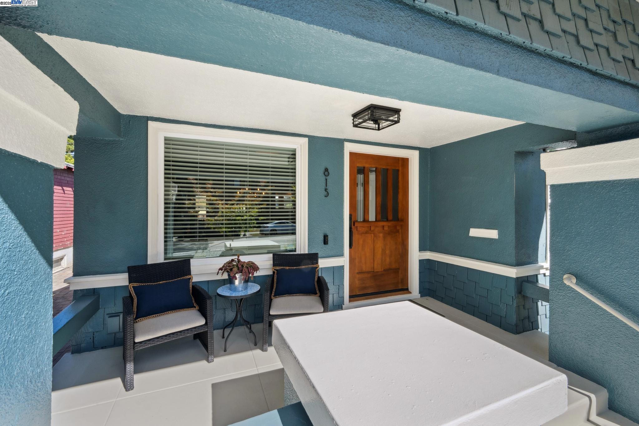Detail Gallery Image 6 of 50 For 815 Park St, Alameda,  CA 94501 - 2 Beds | 2 Baths