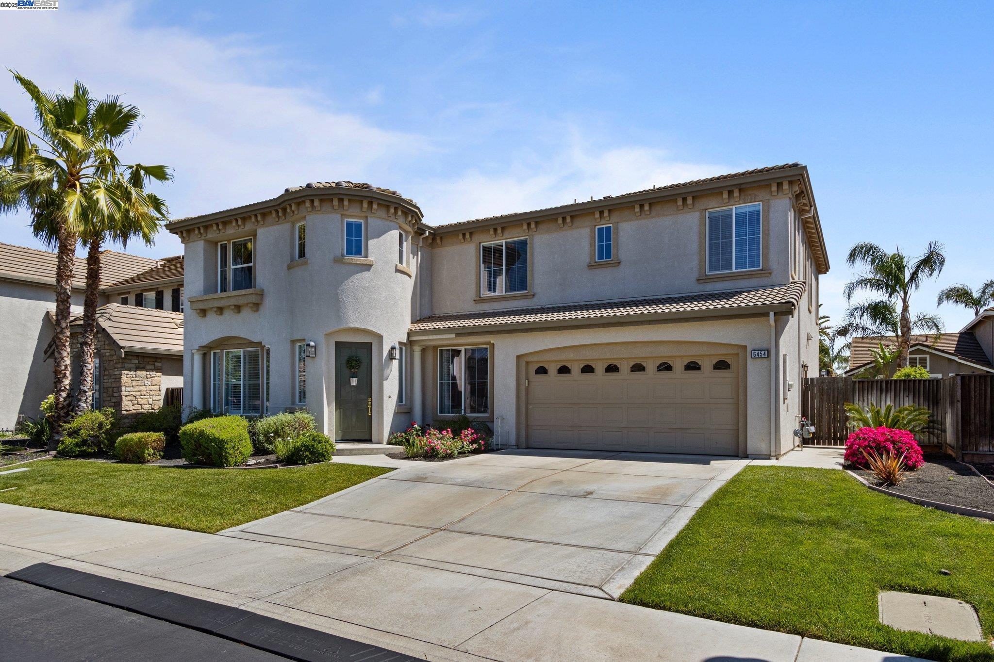 Detail Gallery Image 2 of 58 For 6454 Green Castle Cir, Discovery Bay,  CA 94505 - 4 Beds | 3/1 Baths