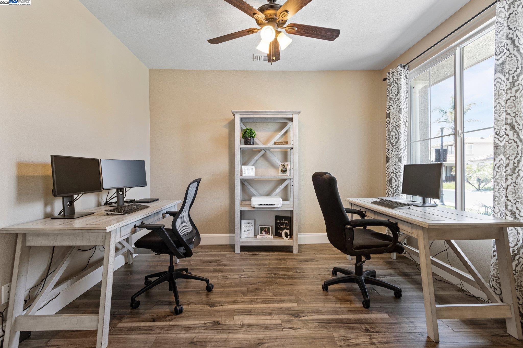 Detail Gallery Image 13 of 58 For 6454 Green Castle Cir, Discovery Bay,  CA 94505 - 4 Beds | 3/1 Baths