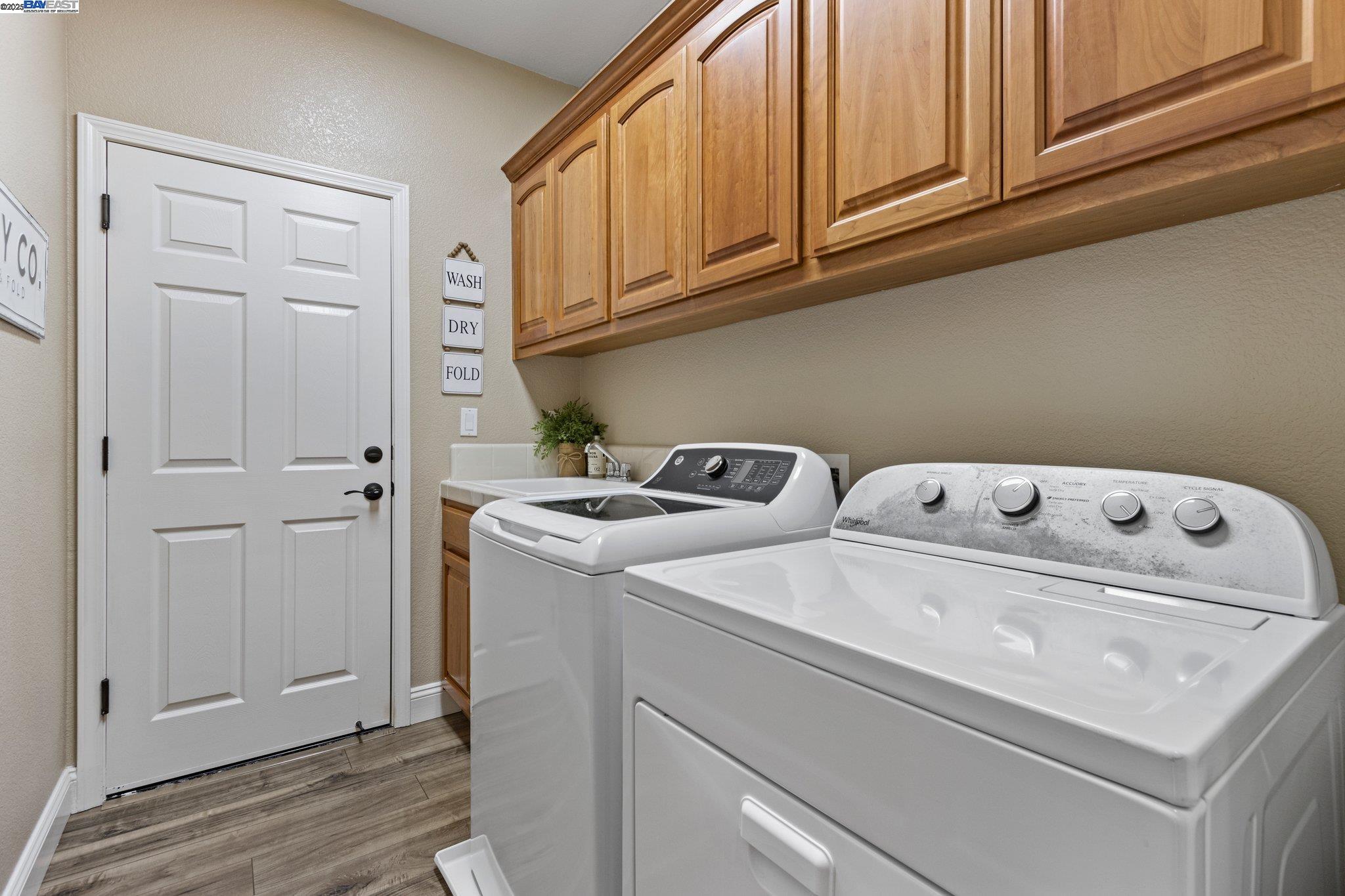 Detail Gallery Image 15 of 58 For 6454 Green Castle Cir, Discovery Bay,  CA 94505 - 4 Beds | 3/1 Baths
