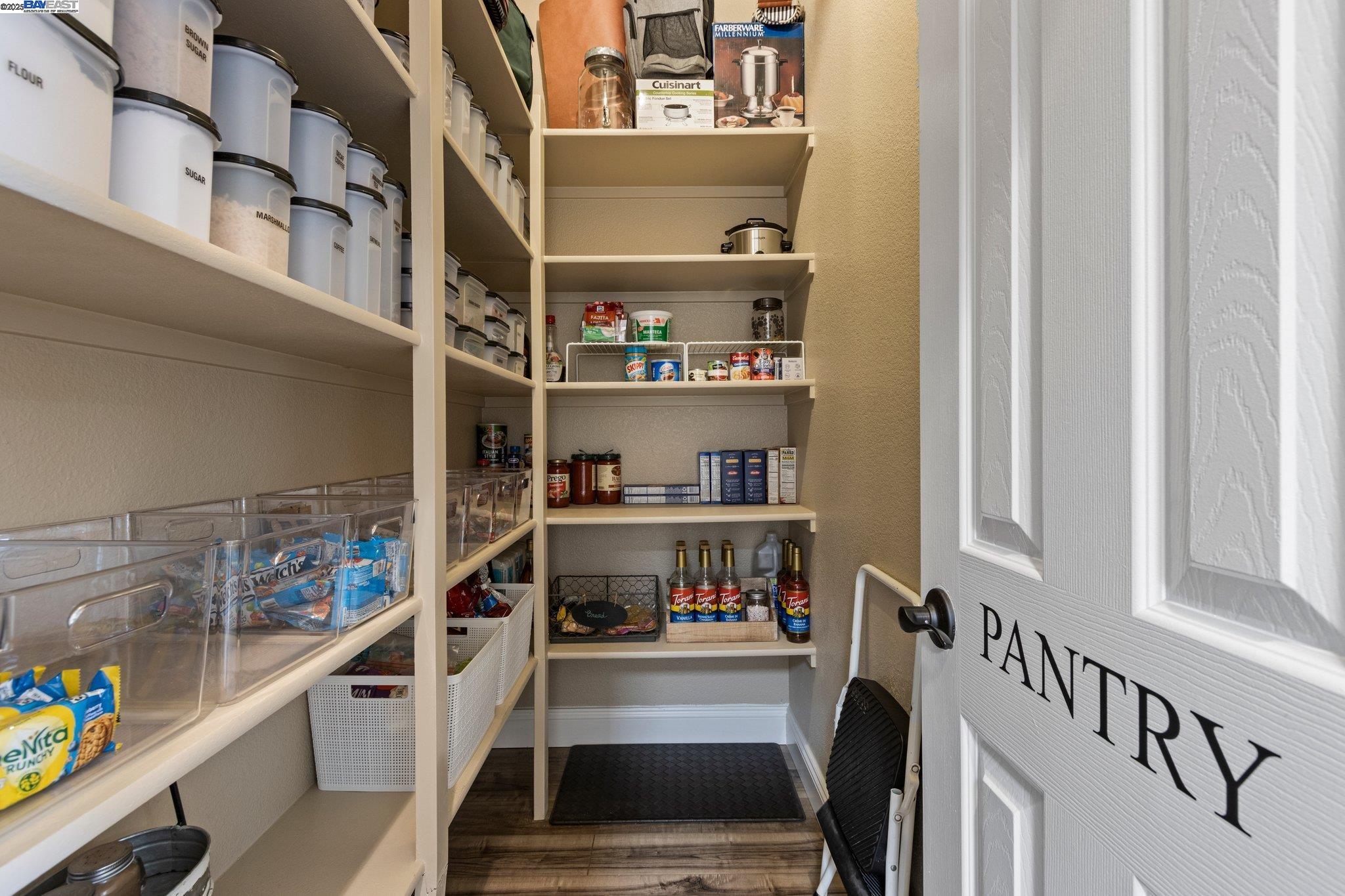 Detail Gallery Image 16 of 58 For 6454 Green Castle Cir, Discovery Bay,  CA 94505 - 4 Beds | 3/1 Baths