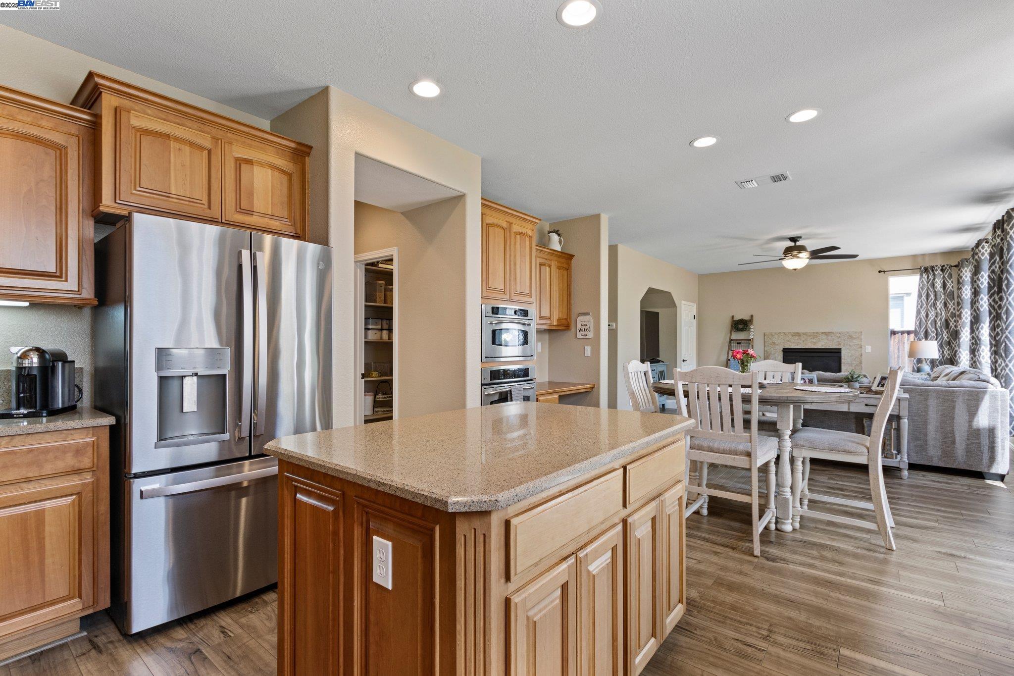 Detail Gallery Image 20 of 58 For 6454 Green Castle Cir, Discovery Bay,  CA 94505 - 4 Beds | 3/1 Baths