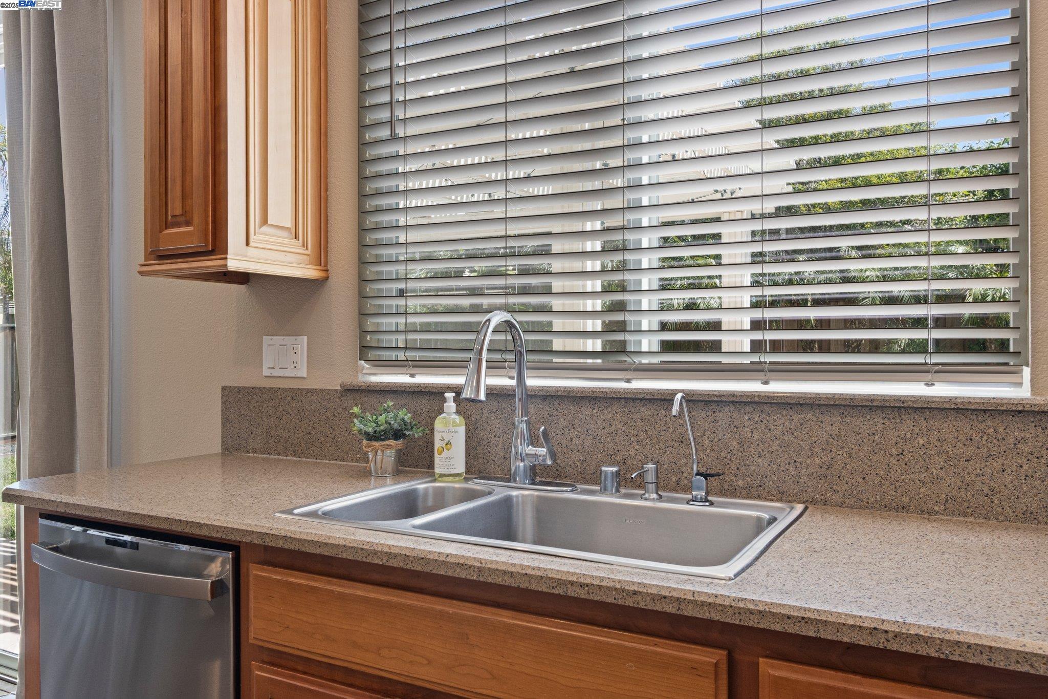 Detail Gallery Image 21 of 58 For 6454 Green Castle Cir, Discovery Bay,  CA 94505 - 4 Beds | 3/1 Baths