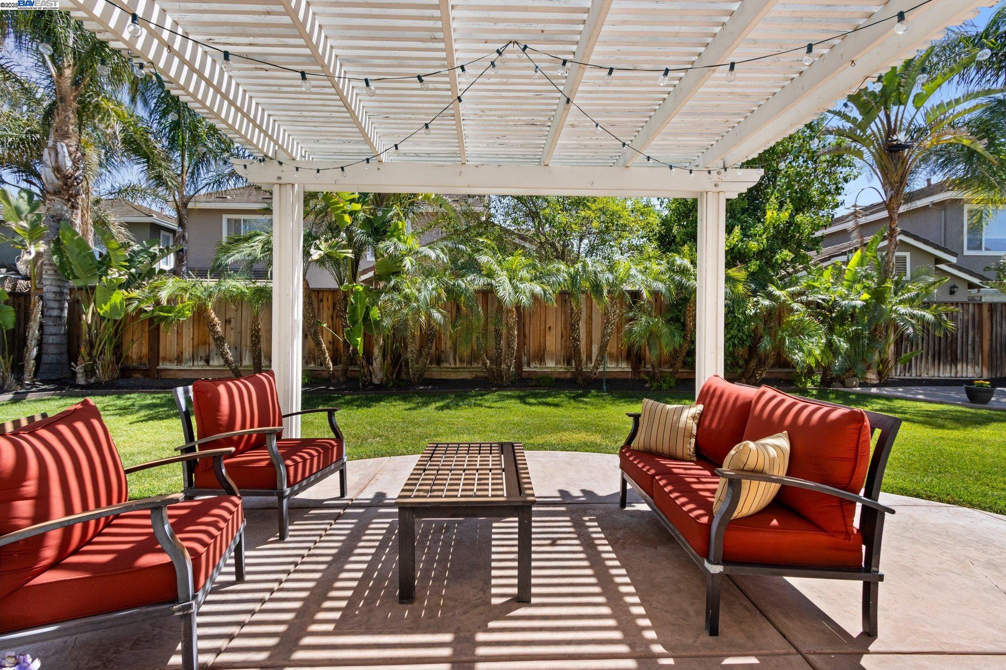 Detail Gallery Image 47 of 58 For 6454 Green Castle Cir, Discovery Bay,  CA 94505 - 4 Beds | 3/1 Baths
