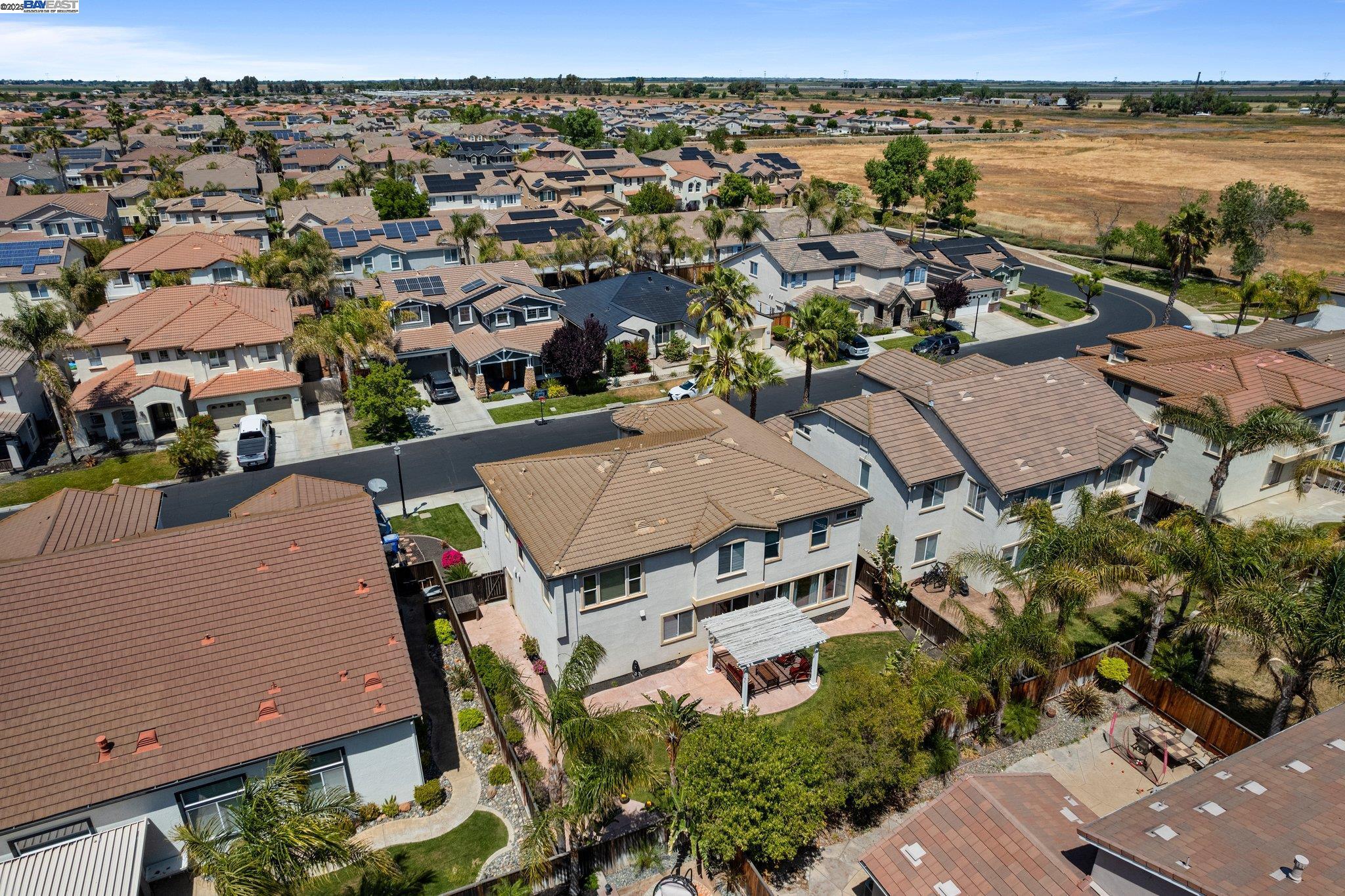 Detail Gallery Image 52 of 58 For 6454 Green Castle Cir, Discovery Bay,  CA 94505 - 4 Beds | 3/1 Baths