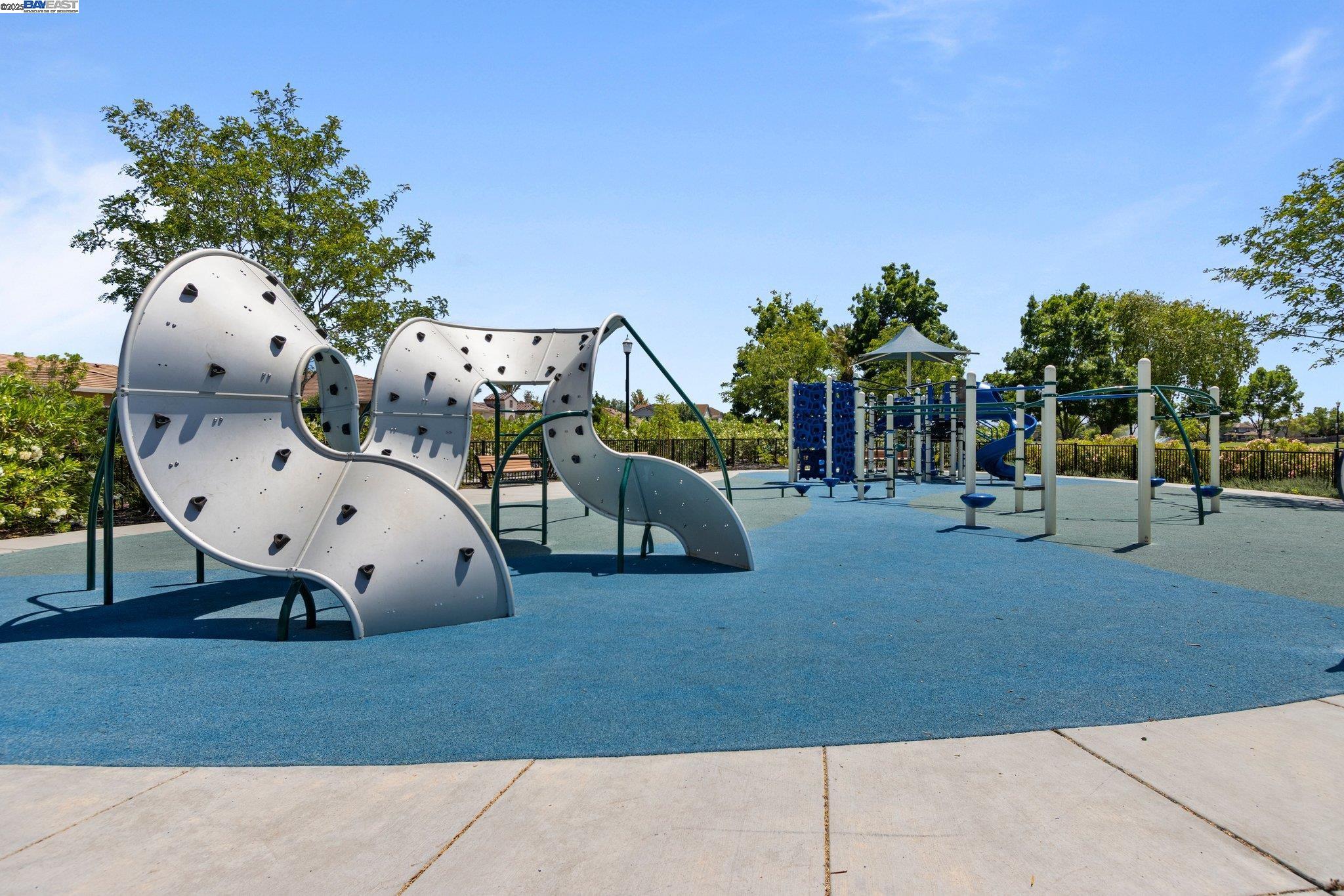 Detail Gallery Image 57 of 58 For 6454 Green Castle Cir, Discovery Bay,  CA 94505 - 4 Beds | 3/1 Baths
