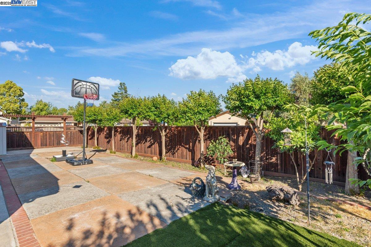 Detail Gallery Image 28 of 31 For 9797 Davona Drive, San Ramon,  CA 94583 - 4 Beds | 2 Baths