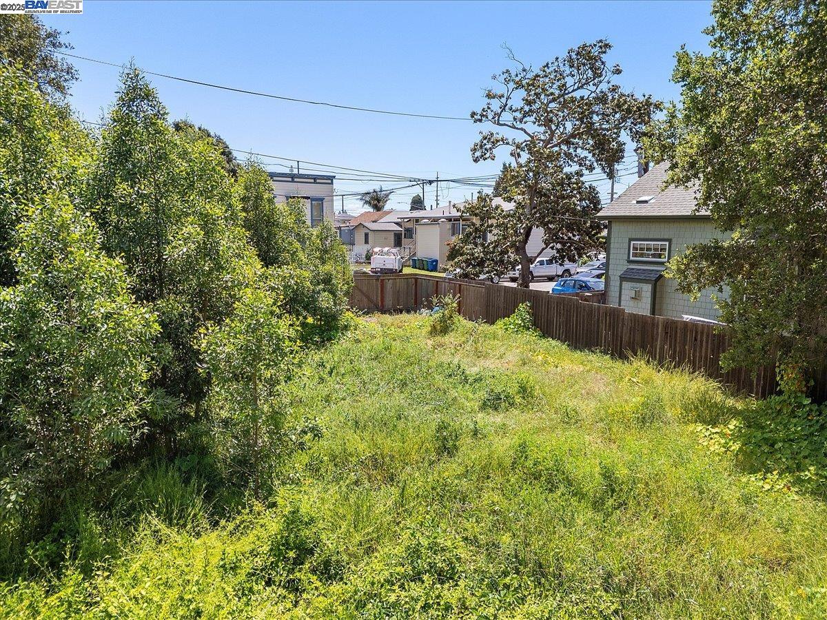Detail Gallery Image 3 of 18 For 310 Spruce St, Alameda,  CA 94501 - – Beds | – Baths