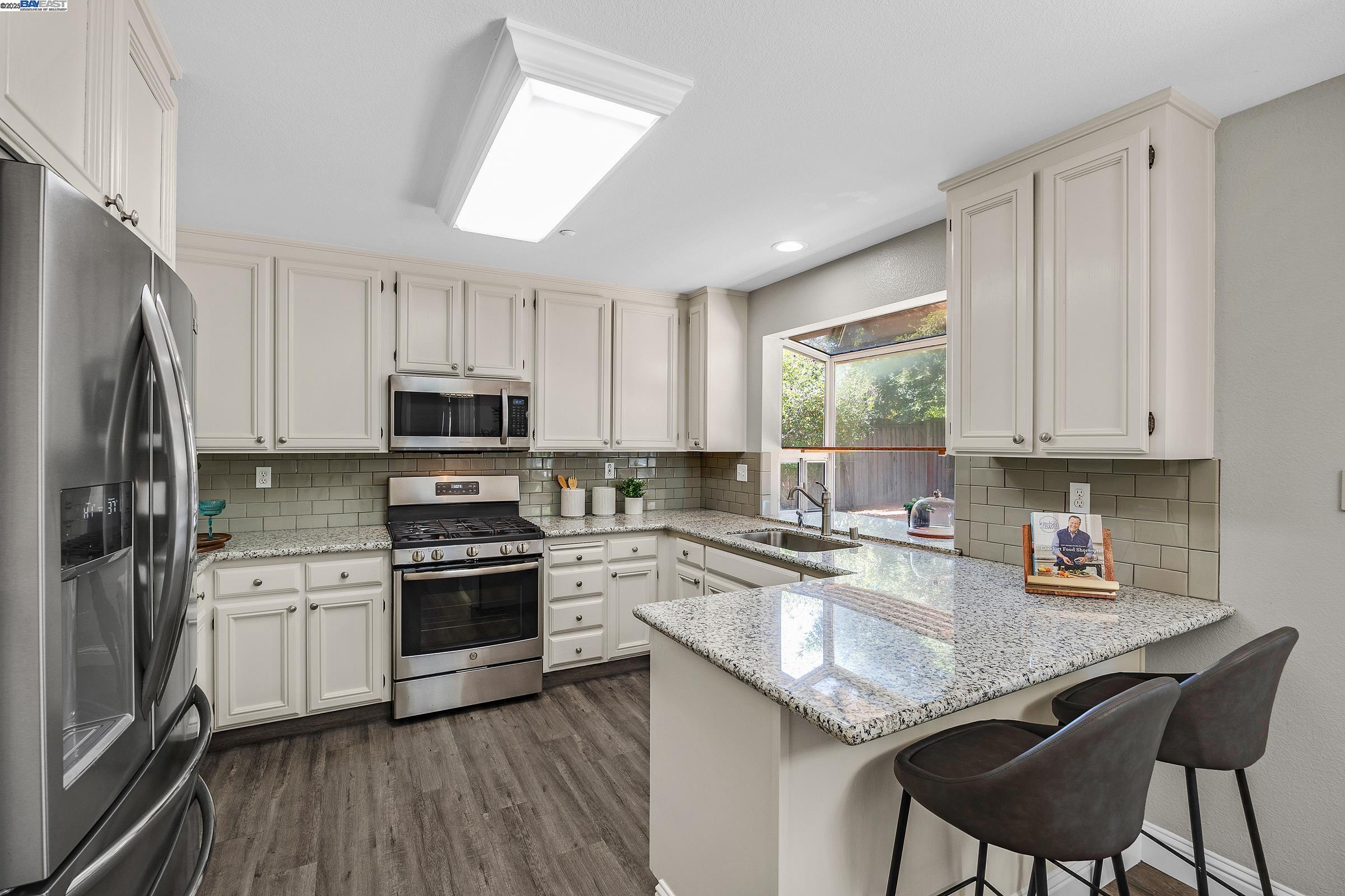 Detail Gallery Image 13 of 44 For 32540 Cottonwood St, Union City,  CA 94587 - 4 Beds | 3 Baths