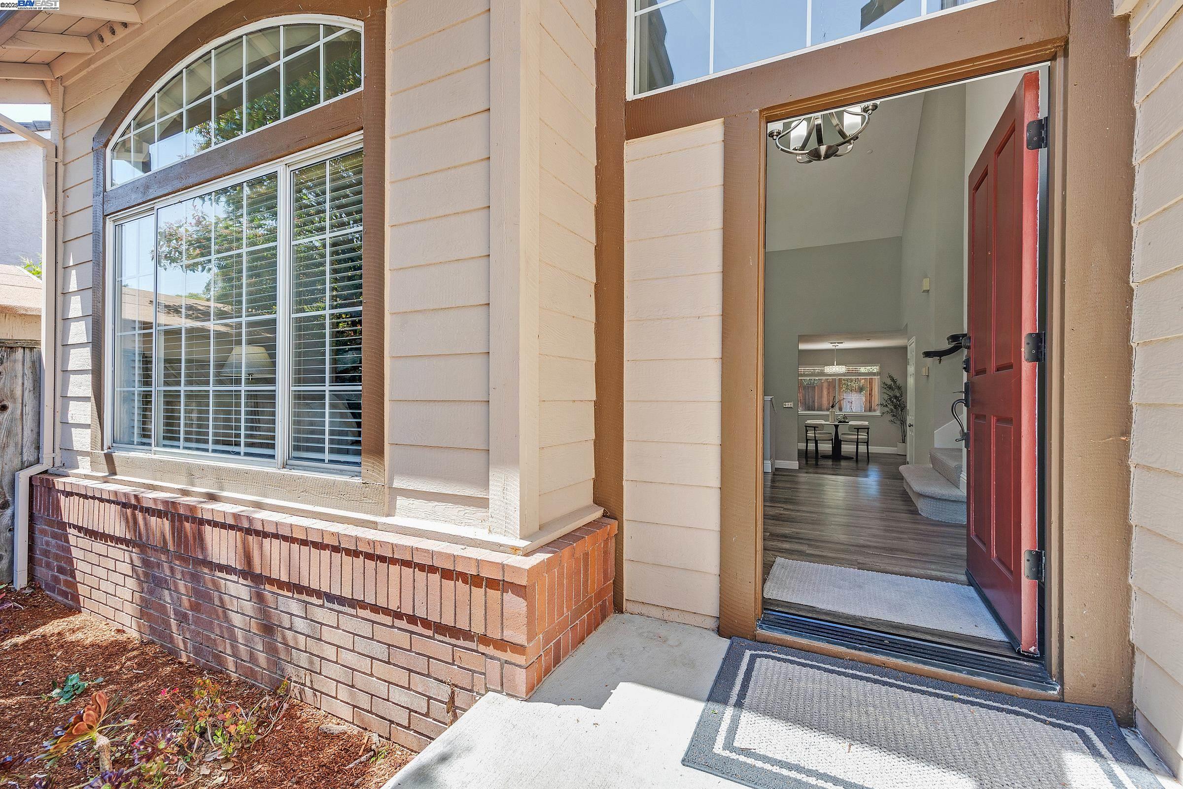 Detail Gallery Image 5 of 44 For 32540 Cottonwood St, Union City,  CA 94587 - 4 Beds | 3 Baths