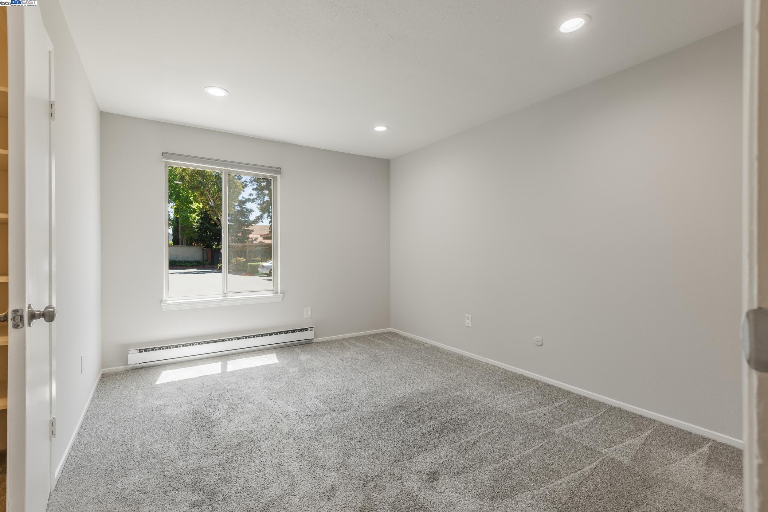Photo #12: 41098476 Listing: Photo #12