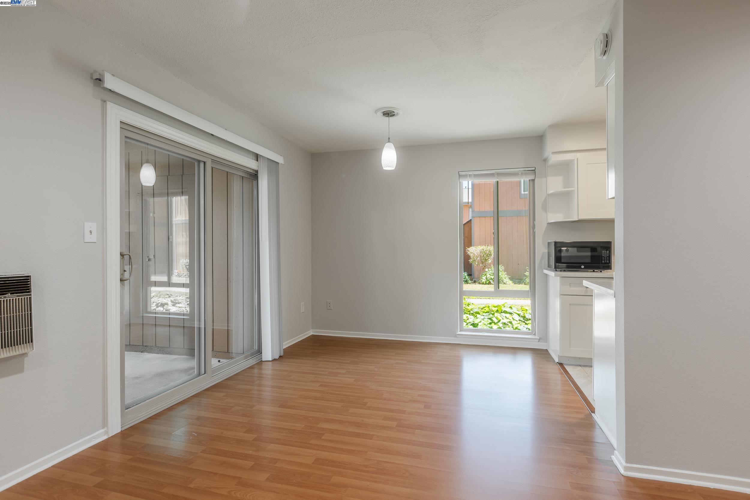 Photo #9: 41098476 Listing: Photo #9