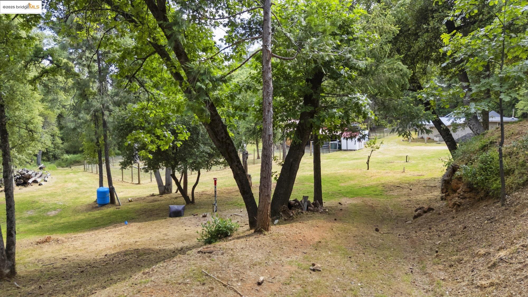 Detail Gallery Image 13 of 60 For 20638 Maranatha Rd, Tuolumne,  CA 95379 - 4 Beds | 3 Baths