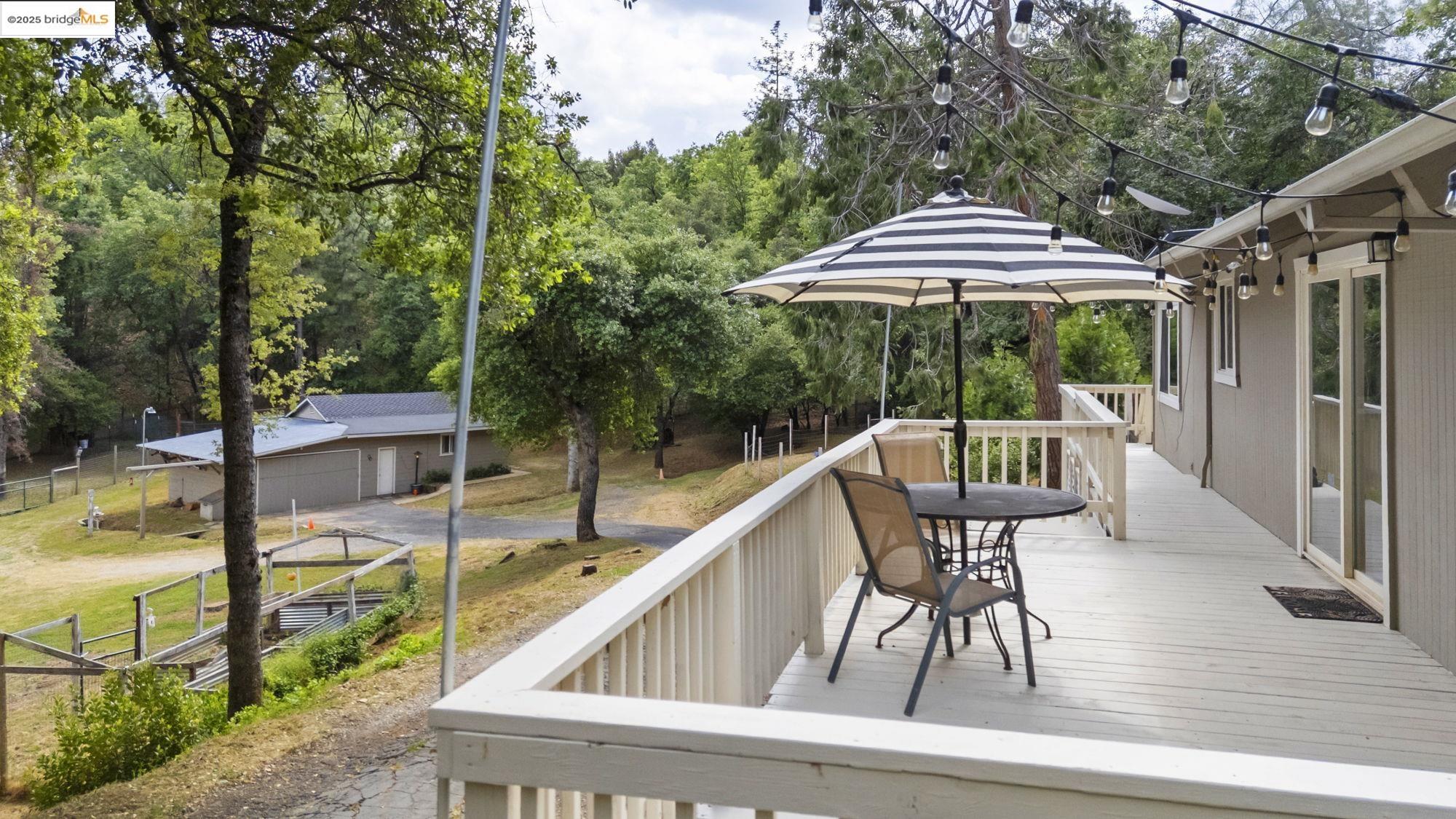 Detail Gallery Image 16 of 60 For 20638 Maranatha Rd, Tuolumne,  CA 95379 - 4 Beds | 3 Baths