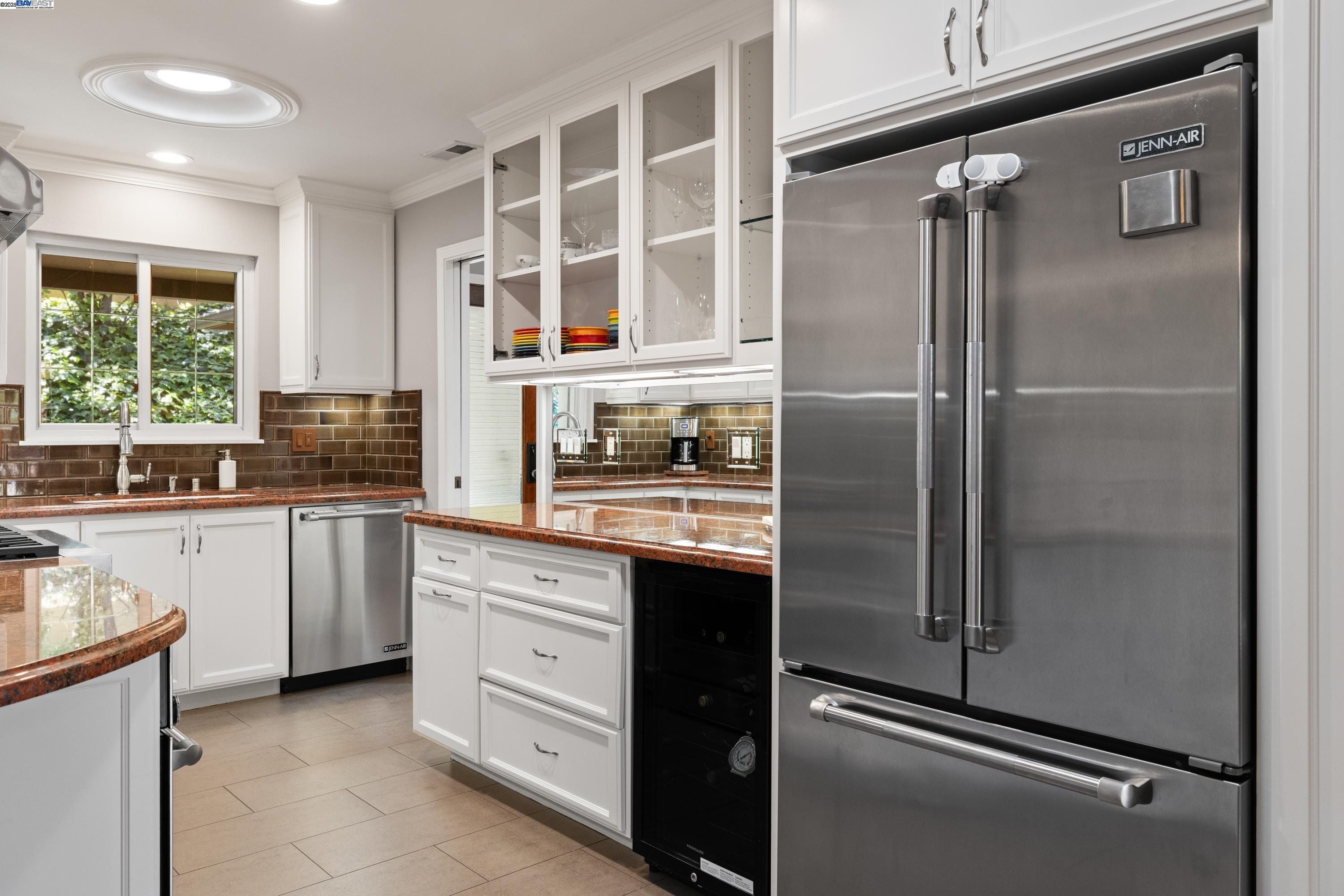 Detail Gallery Image 21 of 46 For 4457 Linda Way, Pleasanton,  CA 94566 - 3 Beds | 2 Baths