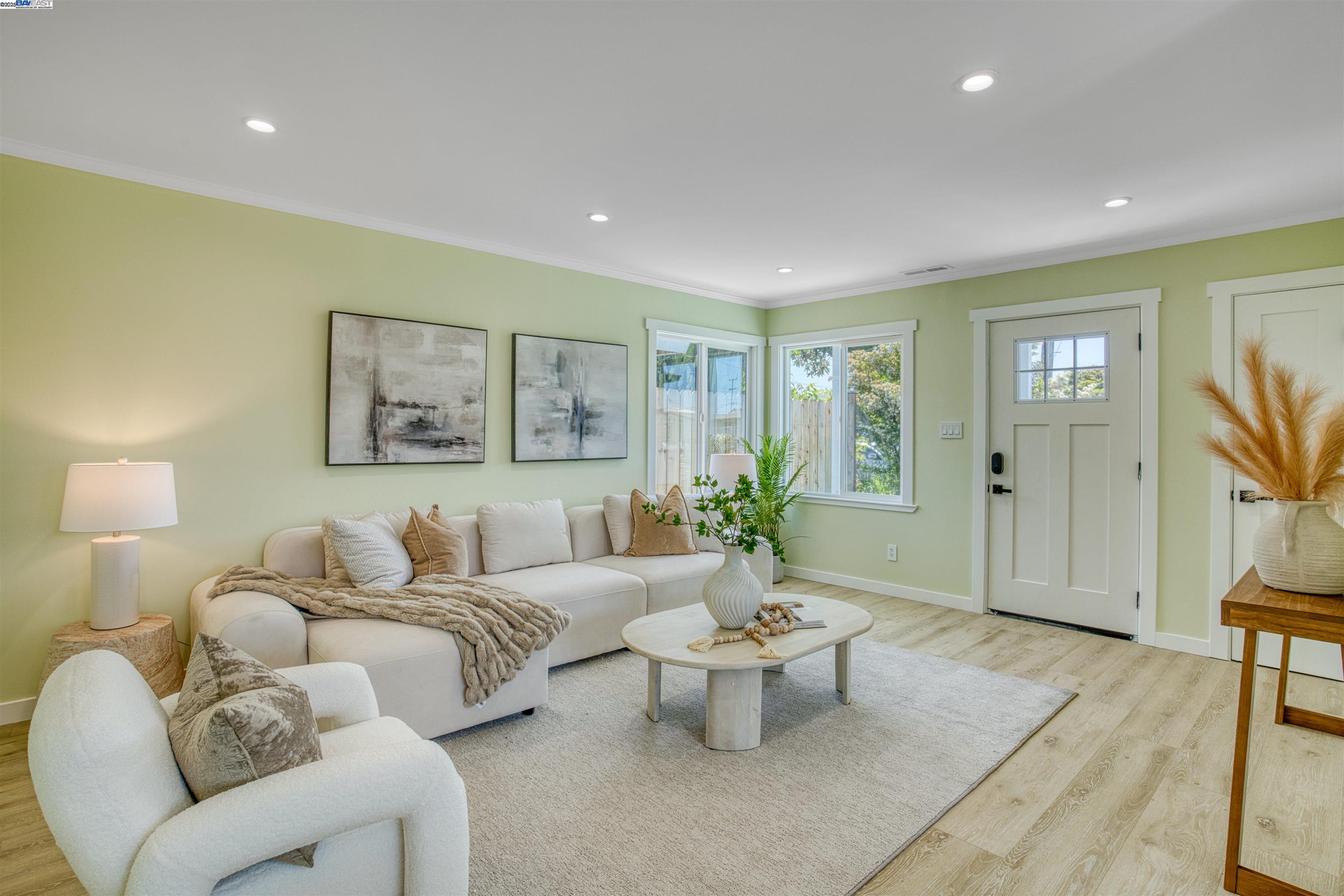 Detail Gallery Image 9 of 57 For 2258 Sitka St, San Leandro,  CA 94577 - 3 Beds | 2 Baths