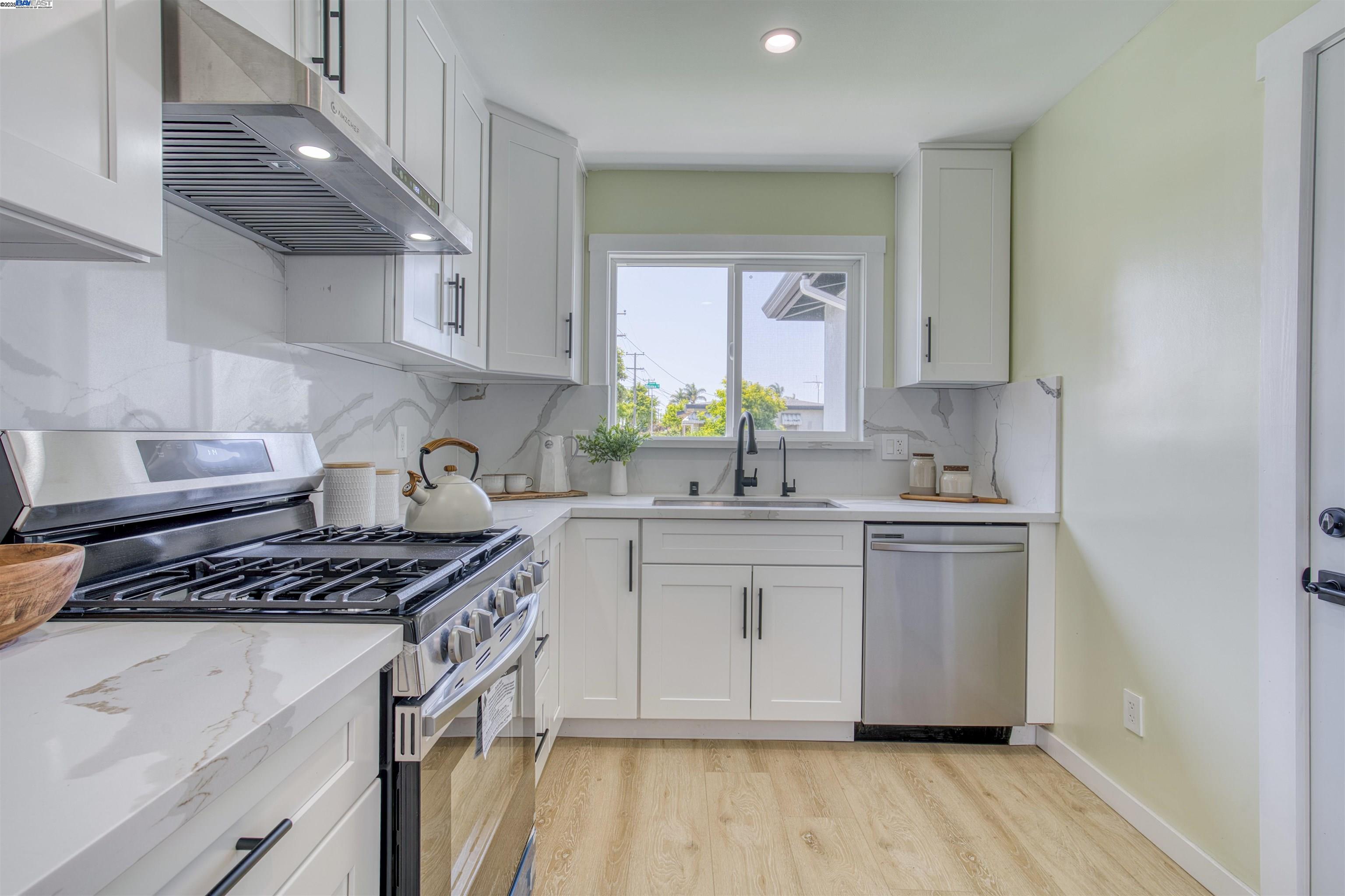 Detail Gallery Image 19 of 57 For 2258 Sitka St, San Leandro,  CA 94577 - 3 Beds | 2 Baths