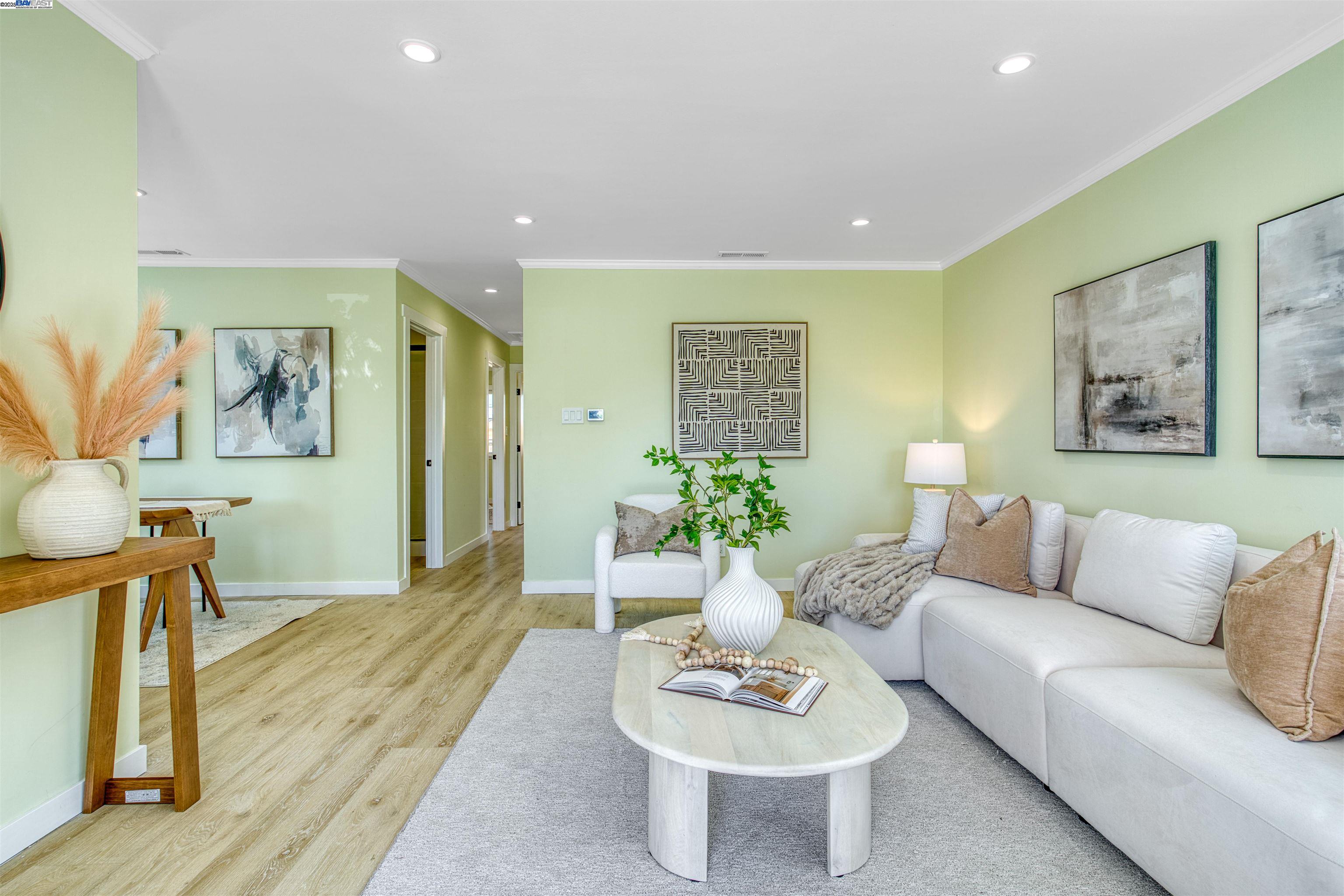 Detail Gallery Image 4 of 57 For 2258 Sitka St, San Leandro,  CA 94577 - 3 Beds | 2 Baths