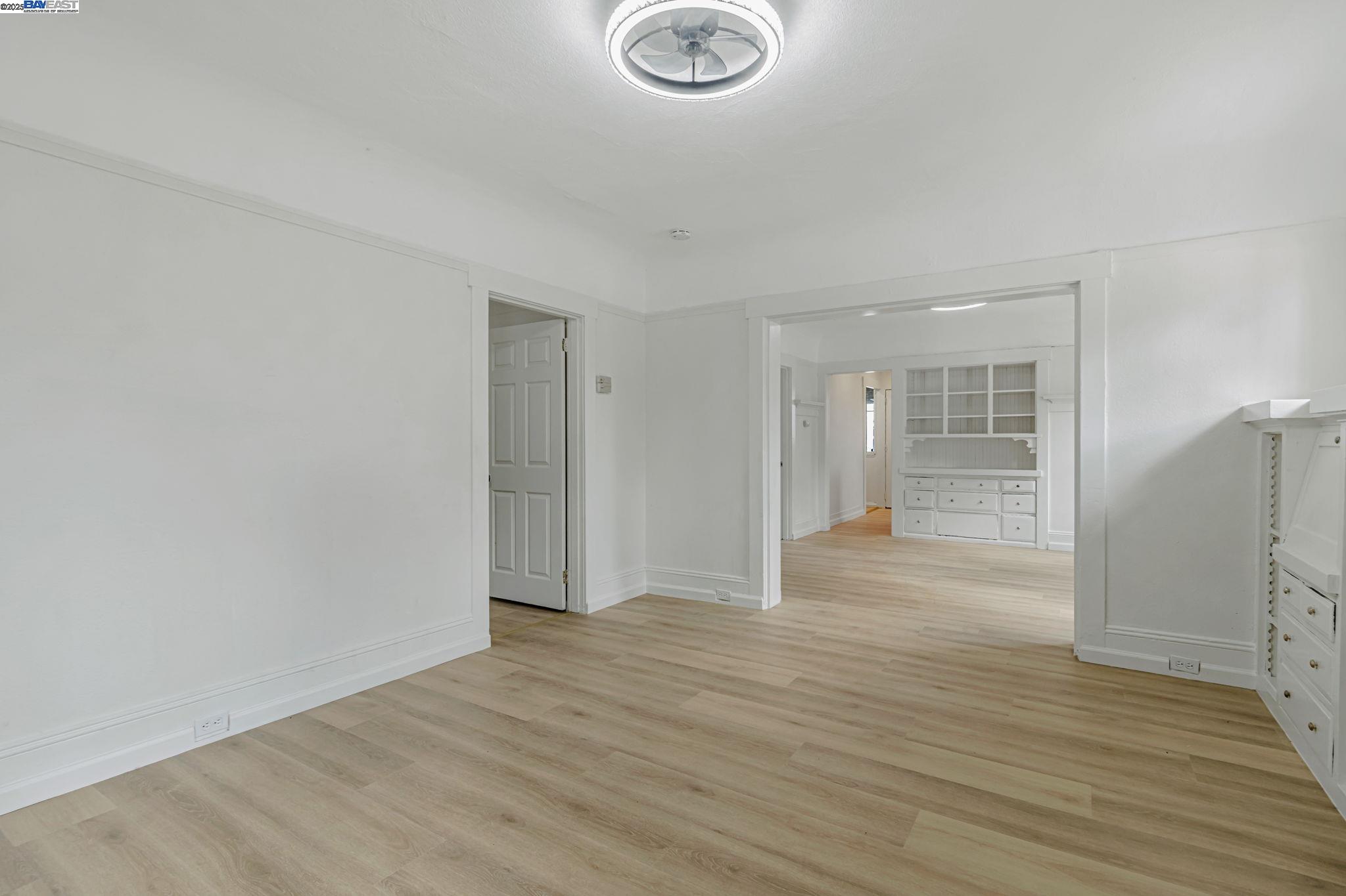 Detail Gallery Image 11 of 15 For 1273 98th Ave, Oakland,  CA 94603 - 5 Beds | 2 Baths