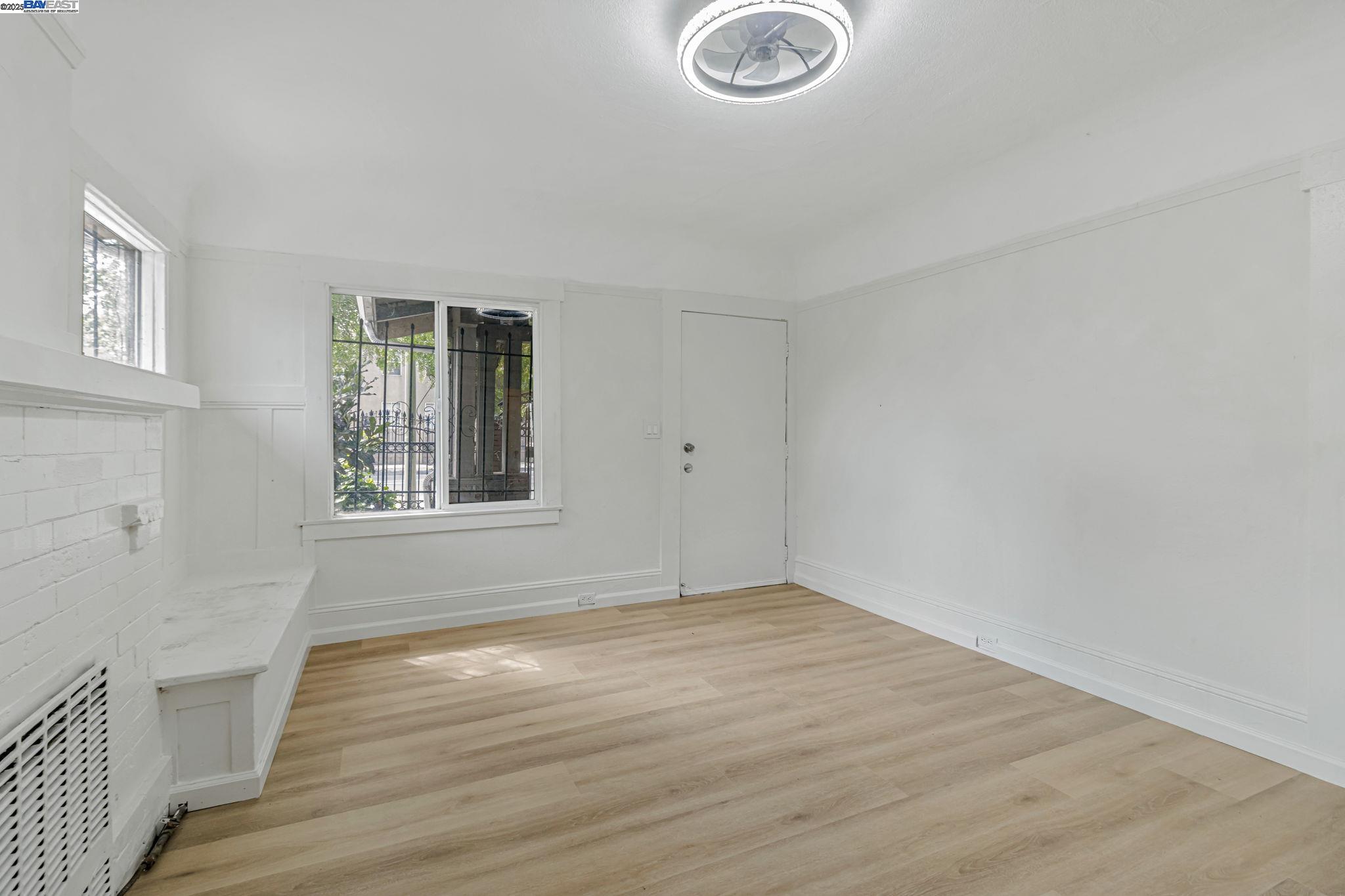 Detail Gallery Image 12 of 15 For 1273 98th Ave, Oakland,  CA 94603 - 5 Beds | 2 Baths