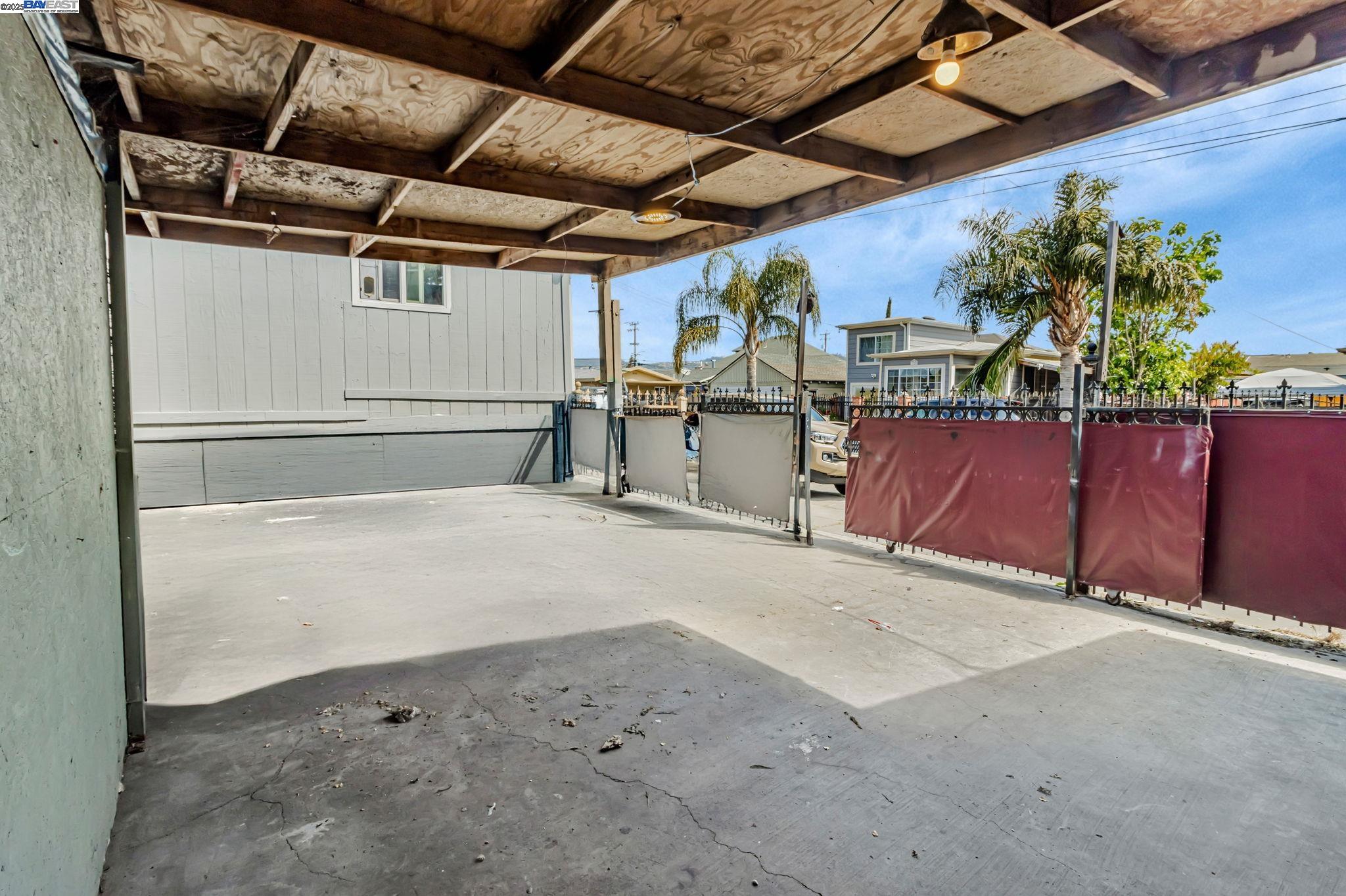 Detail Gallery Image 15 of 15 For 1273 98th Ave, Oakland,  CA 94603 - 5 Beds | 2 Baths