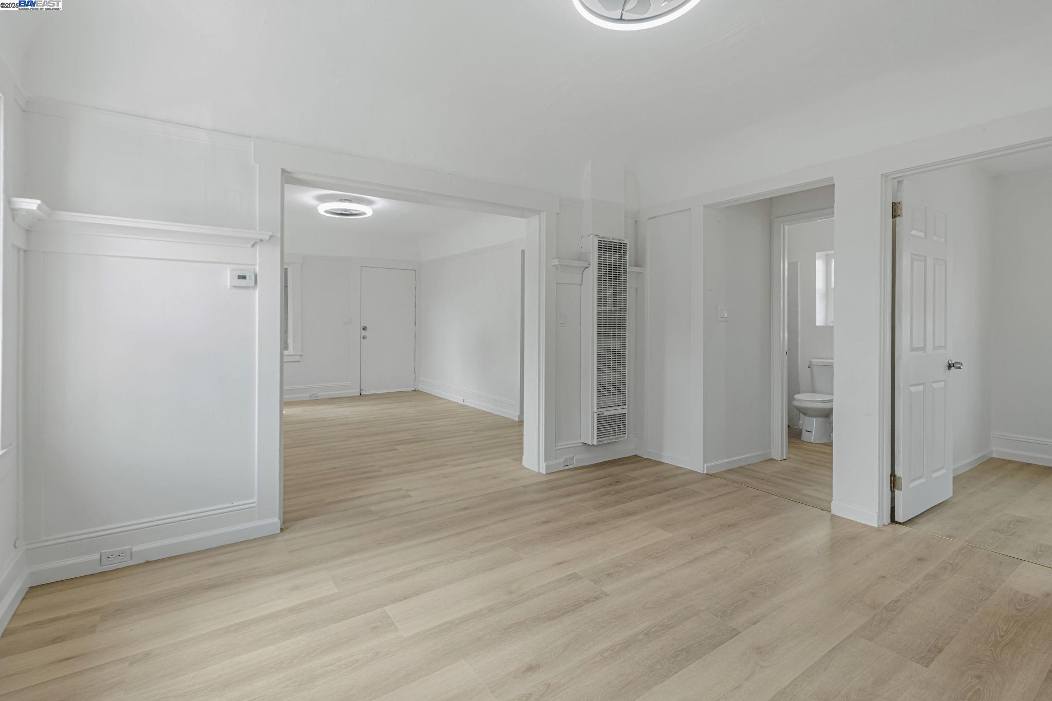Detail Gallery Image 6 of 15 For 1273 98th Ave, Oakland,  CA 94603 - 5 Beds | 2 Baths