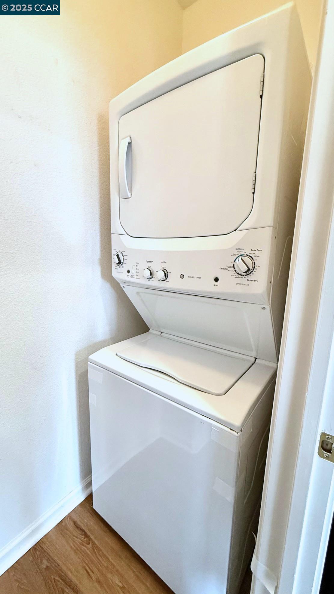 Detail Gallery Image 15 of 27 For 1136 Taraya Terr - Unit B, Hercules,  CA 94547 - 1 Beds | 1 Baths