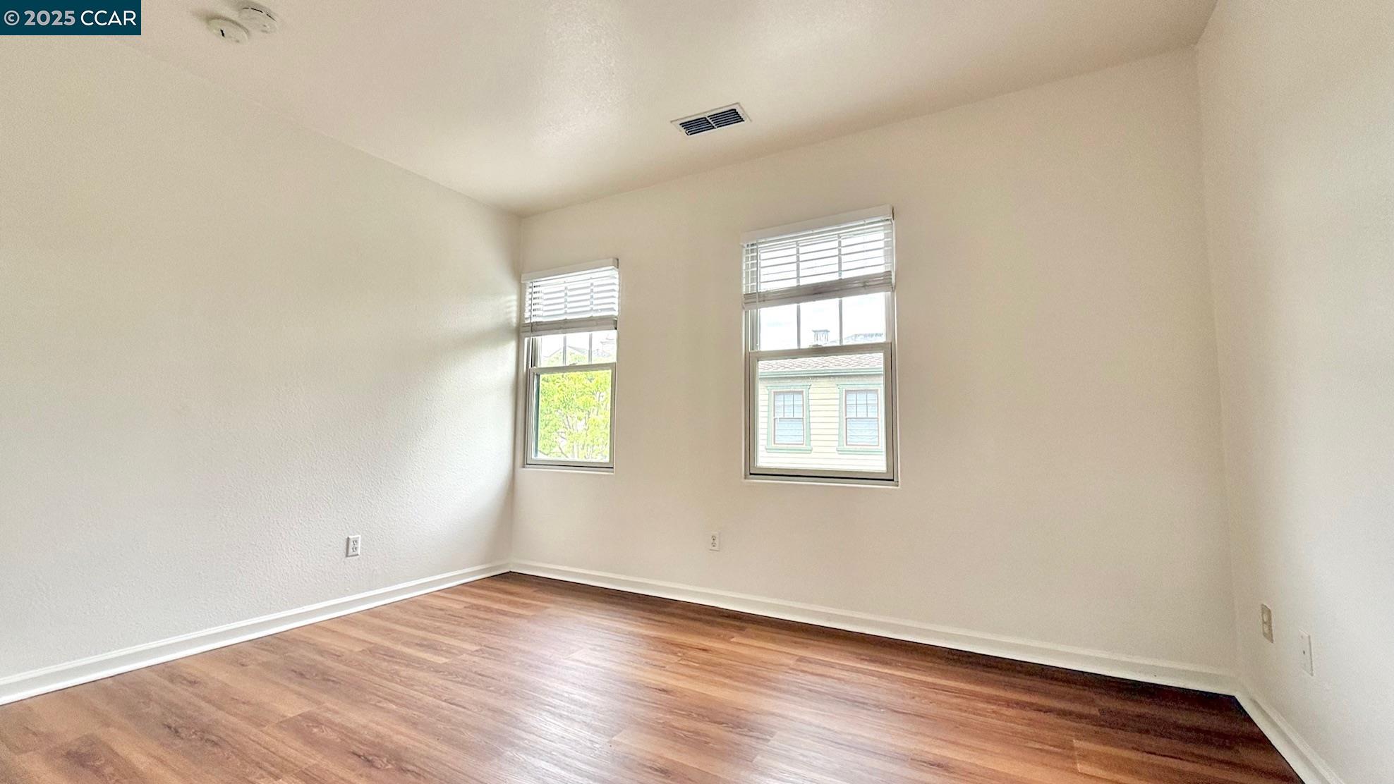 Detail Gallery Image 19 of 27 For 1136 Taraya Terr - Unit B, Hercules,  CA 94547 - 1 Beds | 1 Baths