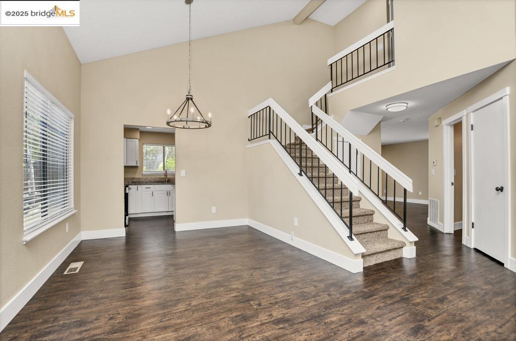 Detail Gallery Image 11 of 35 For 921 Clay Ct, Antioch,  CA 94509 - 4 Beds | 2/1 Baths