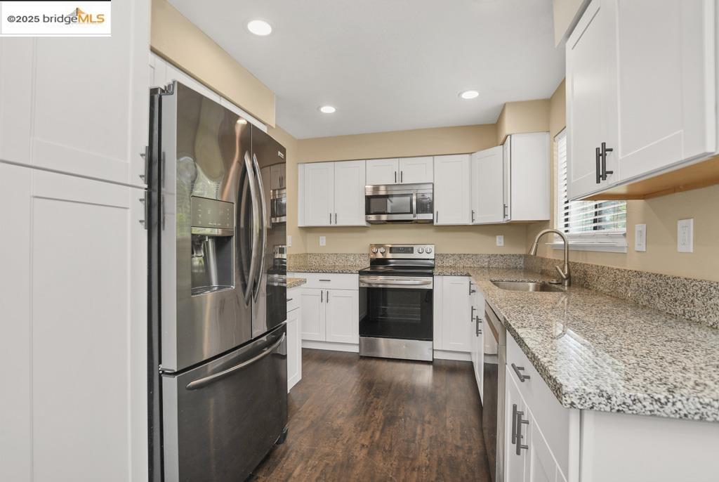 Detail Gallery Image 17 of 35 For 921 Clay Ct, Antioch,  CA 94509 - 4 Beds | 2/1 Baths
