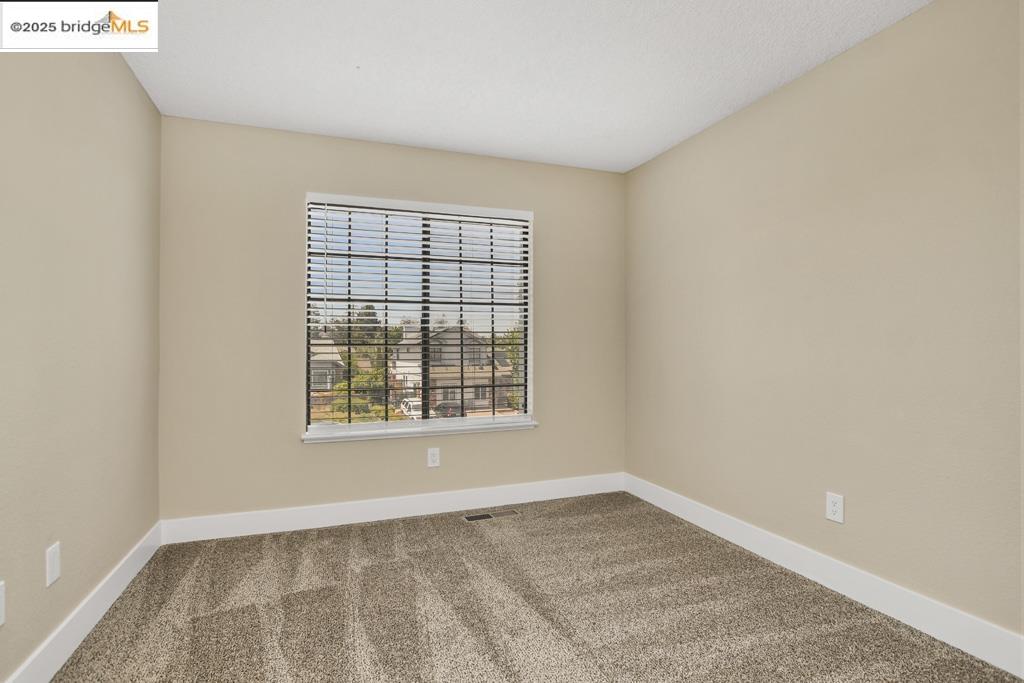 Detail Gallery Image 21 of 35 For 921 Clay Ct, Antioch,  CA 94509 - 4 Beds | 2/1 Baths