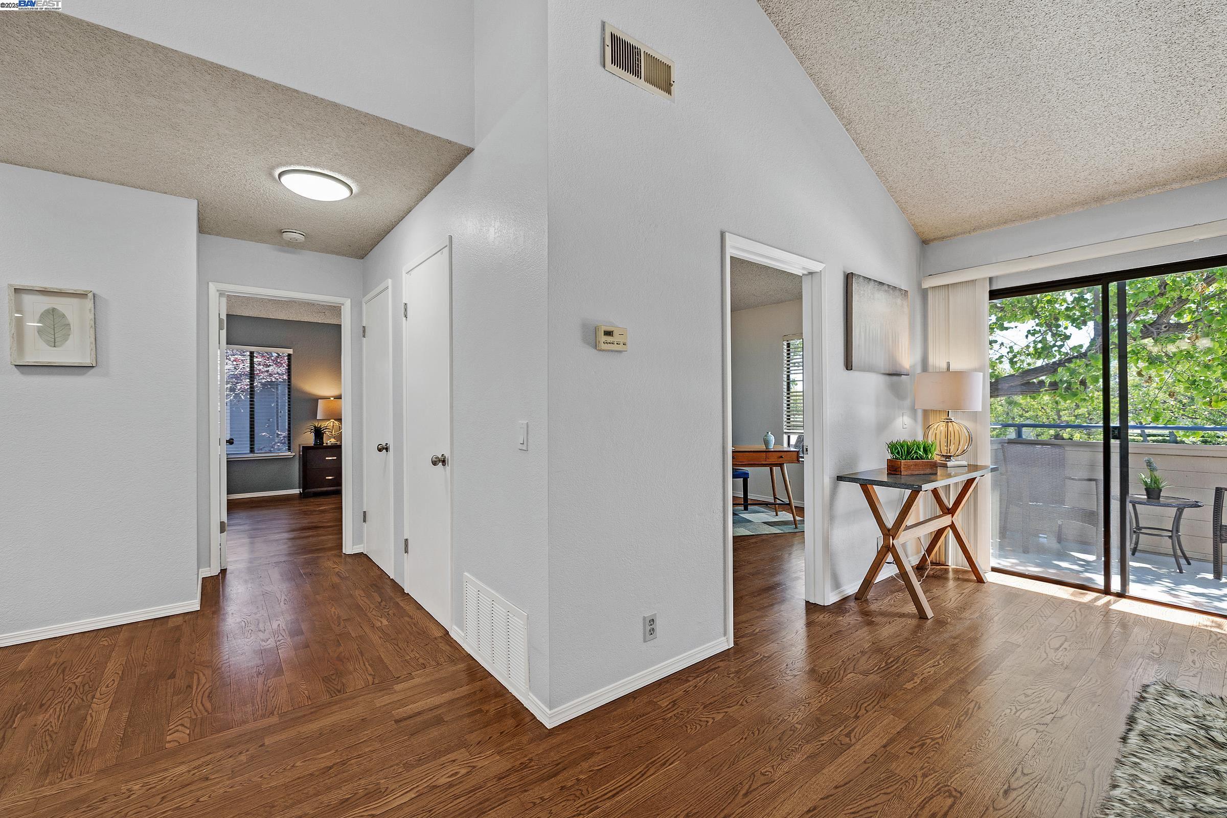 Detail Gallery Image 13 of 35 For 6488 Buena Vista Dr #B,  Newark,  CA 94560 - 2 Beds | 2 Baths