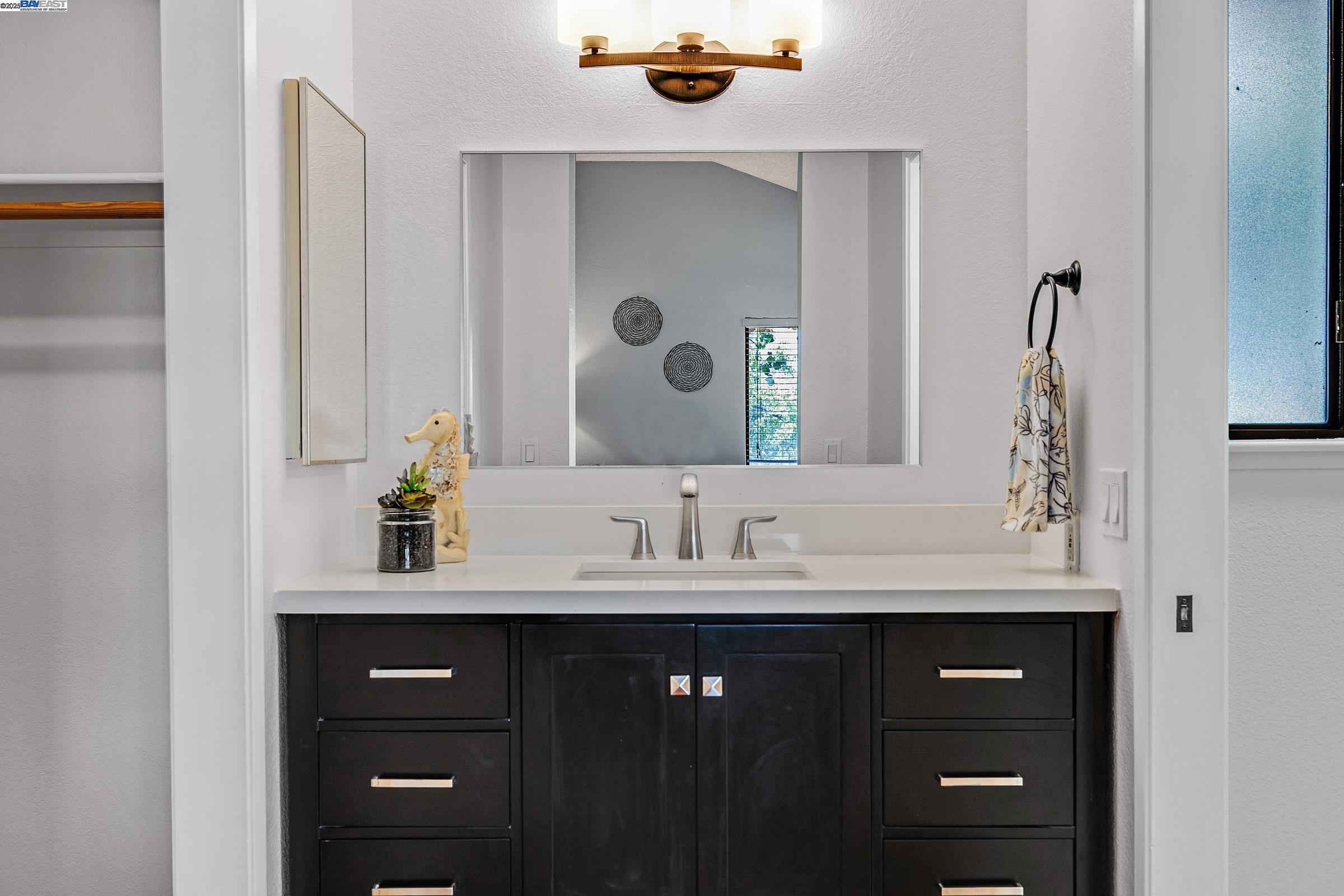 Detail Gallery Image 17 of 35 For 6488 Buena Vista Dr #B,  Newark,  CA 94560 - 2 Beds | 2 Baths