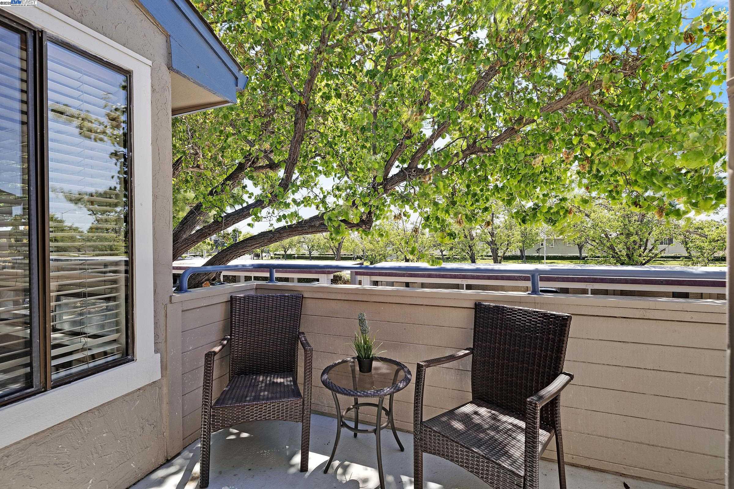 Detail Gallery Image 27 of 35 For 6488 Buena Vista Dr #B,  Newark,  CA 94560 - 2 Beds | 2 Baths