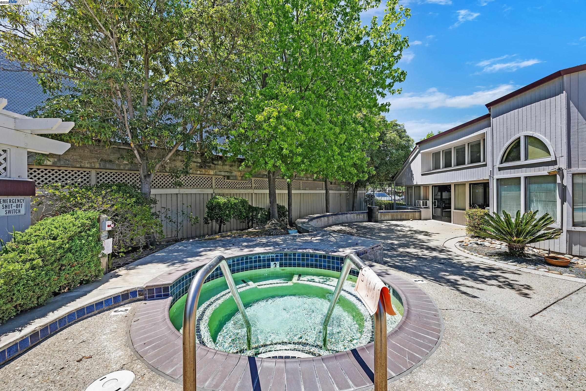 Detail Gallery Image 31 of 35 For 6488 Buena Vista Dr #B,  Newark,  CA 94560 - 2 Beds | 2 Baths