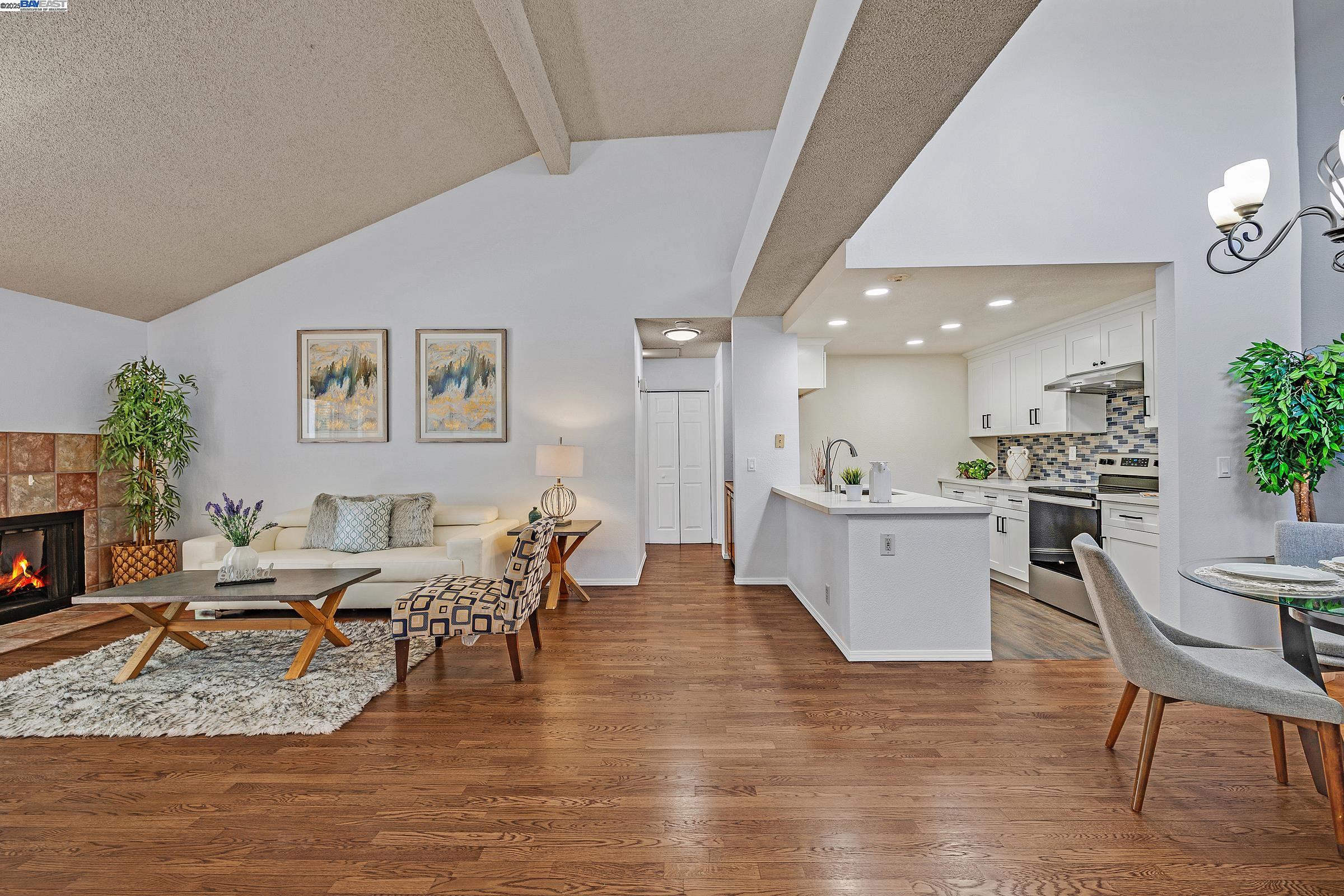Detail Gallery Image 9 of 35 For 6488 Buena Vista Dr #B,  Newark,  CA 94560 - 2 Beds | 2 Baths