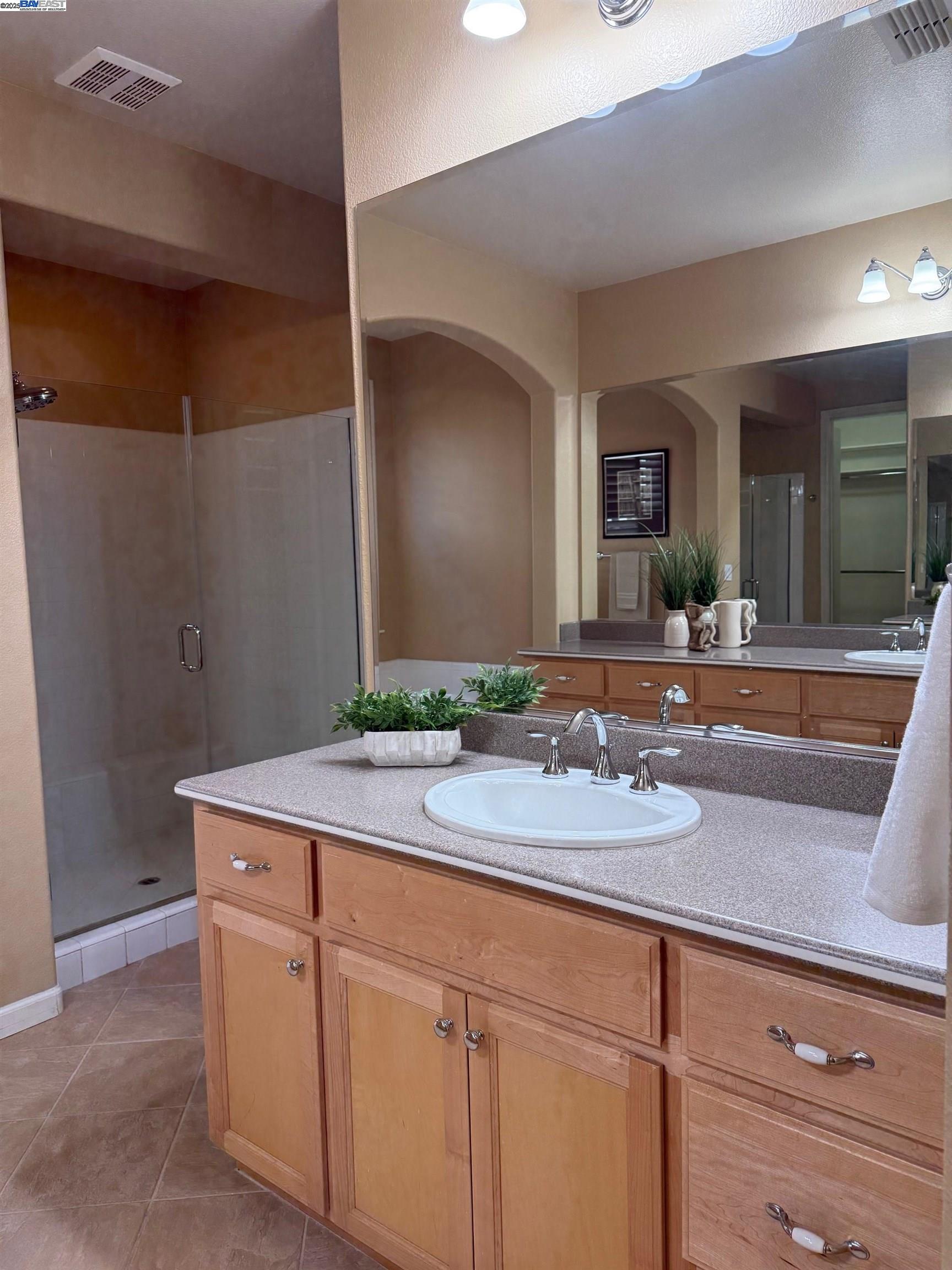 Detail Gallery Image 12 of 25 For 5618 Arcadia Cir, Discovery Bay,  CA 94505 - 6 Beds | 4/1 Baths