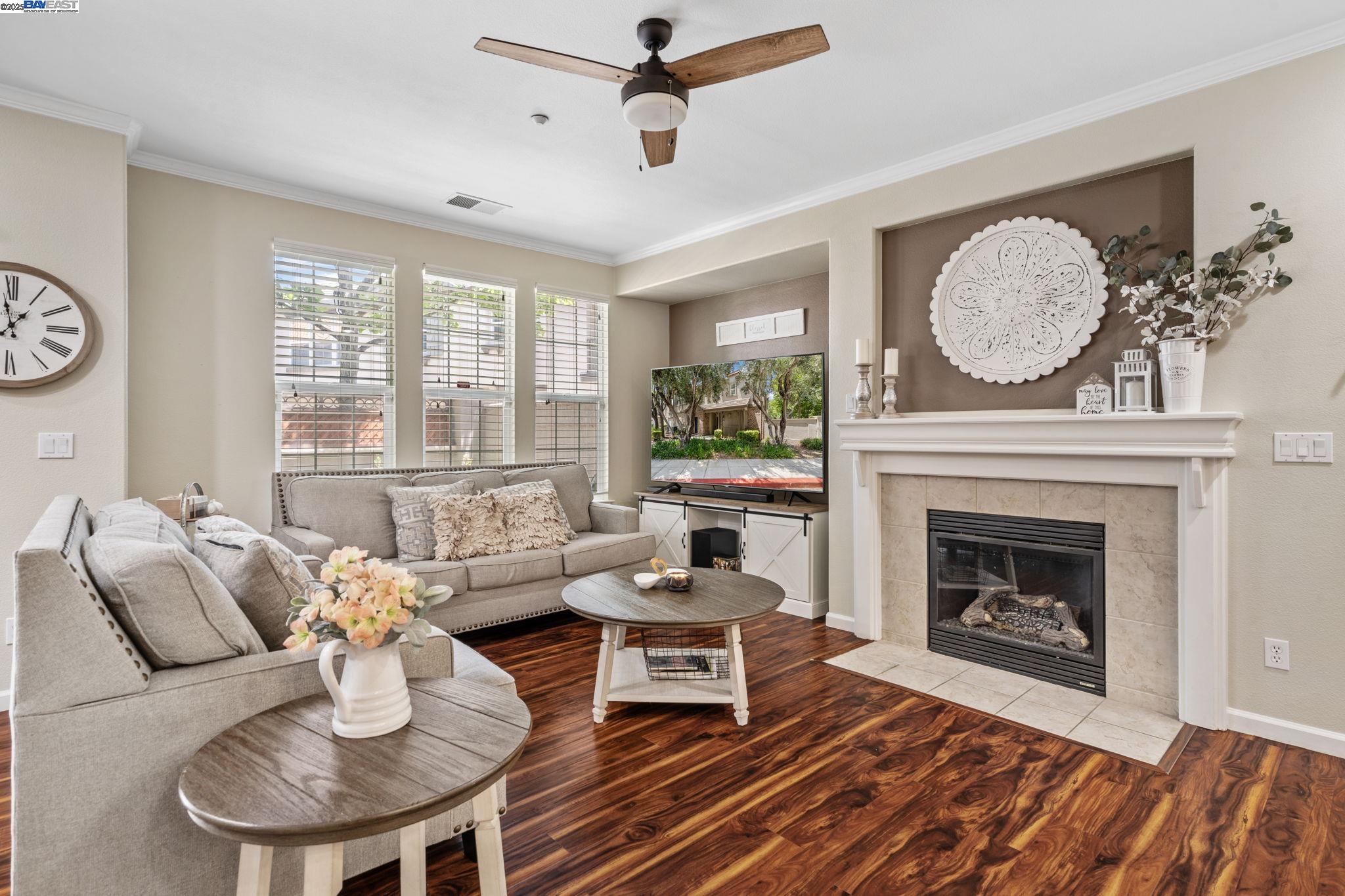 Detail Gallery Image 11 of 52 For 161 W Luna Loca Ln, Mountain House,  CA 95391 - 3 Beds | 3 Baths
