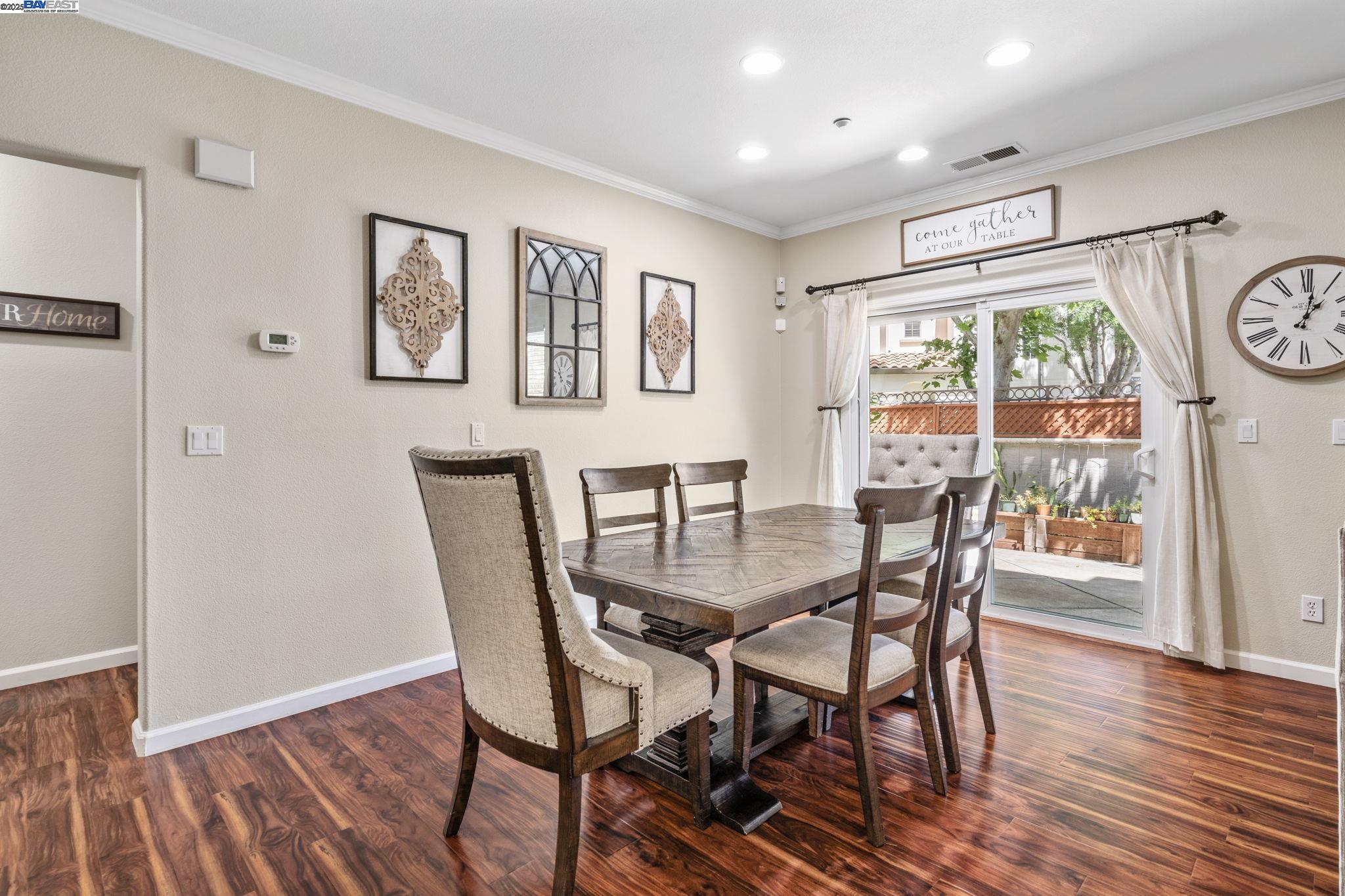 Detail Gallery Image 22 of 52 For 161 W Luna Loca Ln, Mountain House,  CA 95391 - 3 Beds | 3 Baths