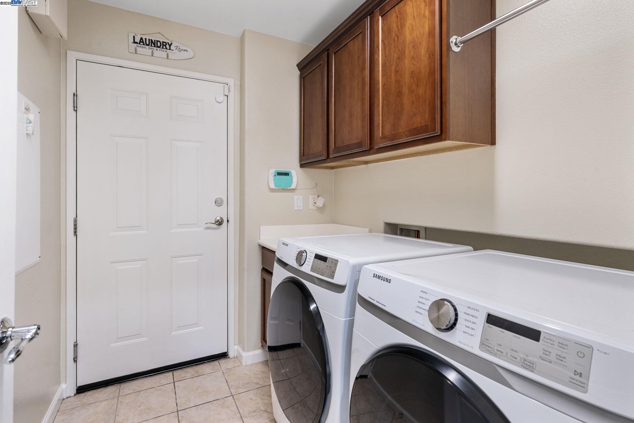 Detail Gallery Image 25 of 52 For 161 W Luna Loca Ln, Mountain House,  CA 95391 - 3 Beds | 3 Baths