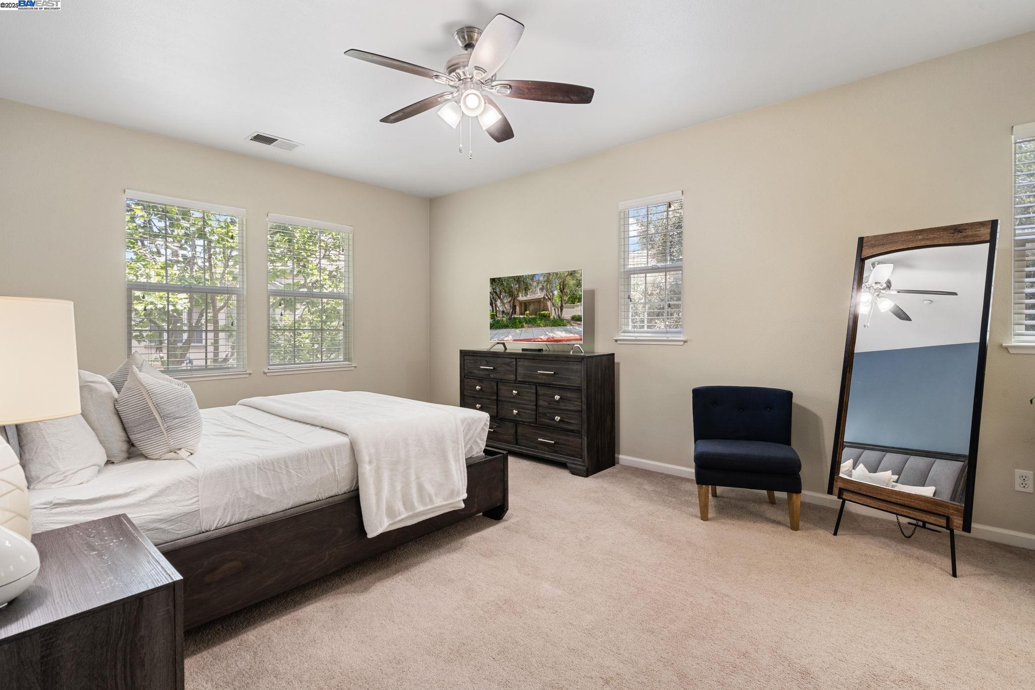 Detail Gallery Image 34 of 52 For 161 W Luna Loca Ln, Mountain House,  CA 95391 - 3 Beds | 3 Baths