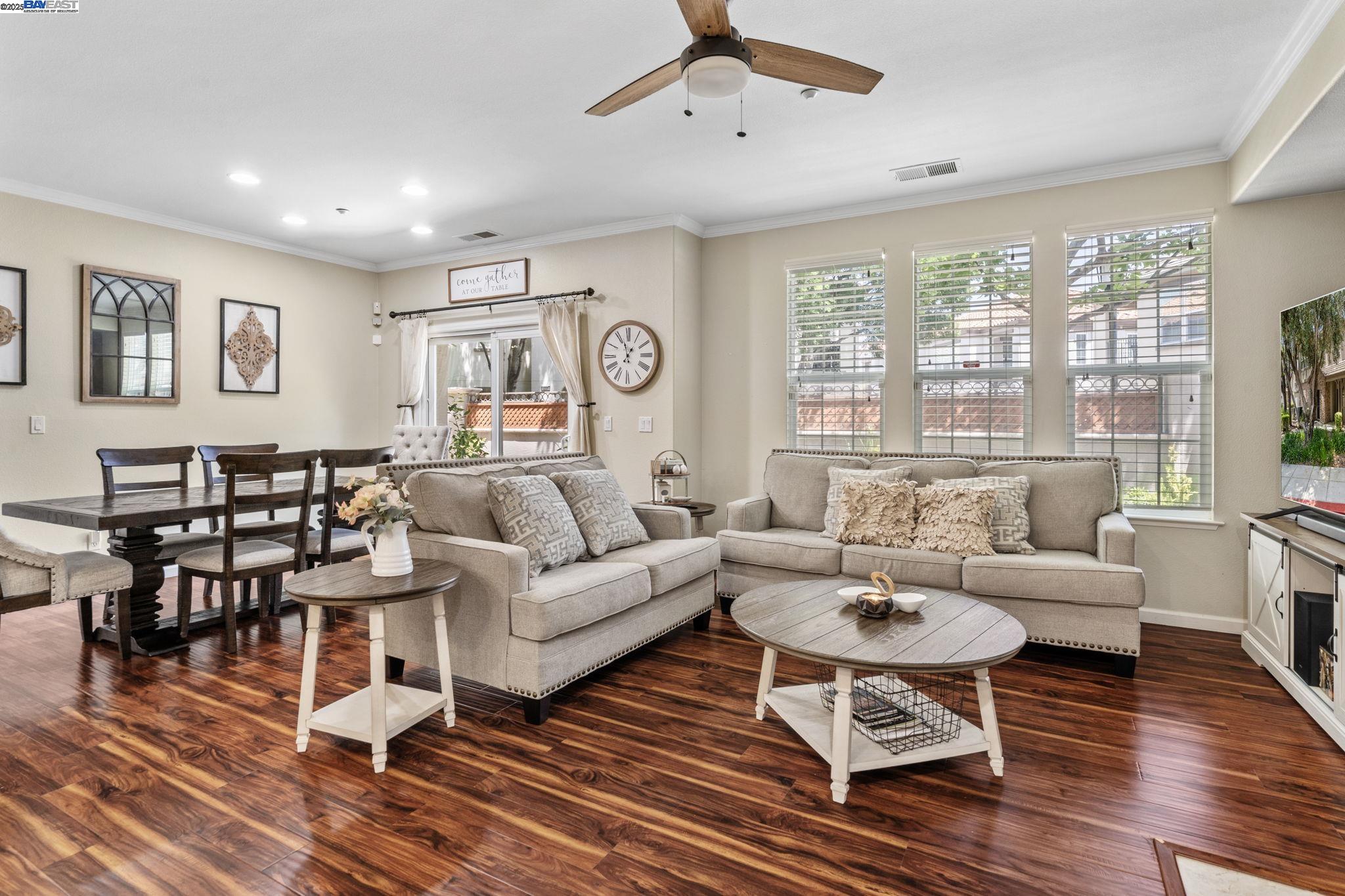 Detail Gallery Image 9 of 52 For 161 W Luna Loca Ln, Mountain House,  CA 95391 - 3 Beds | 3 Baths