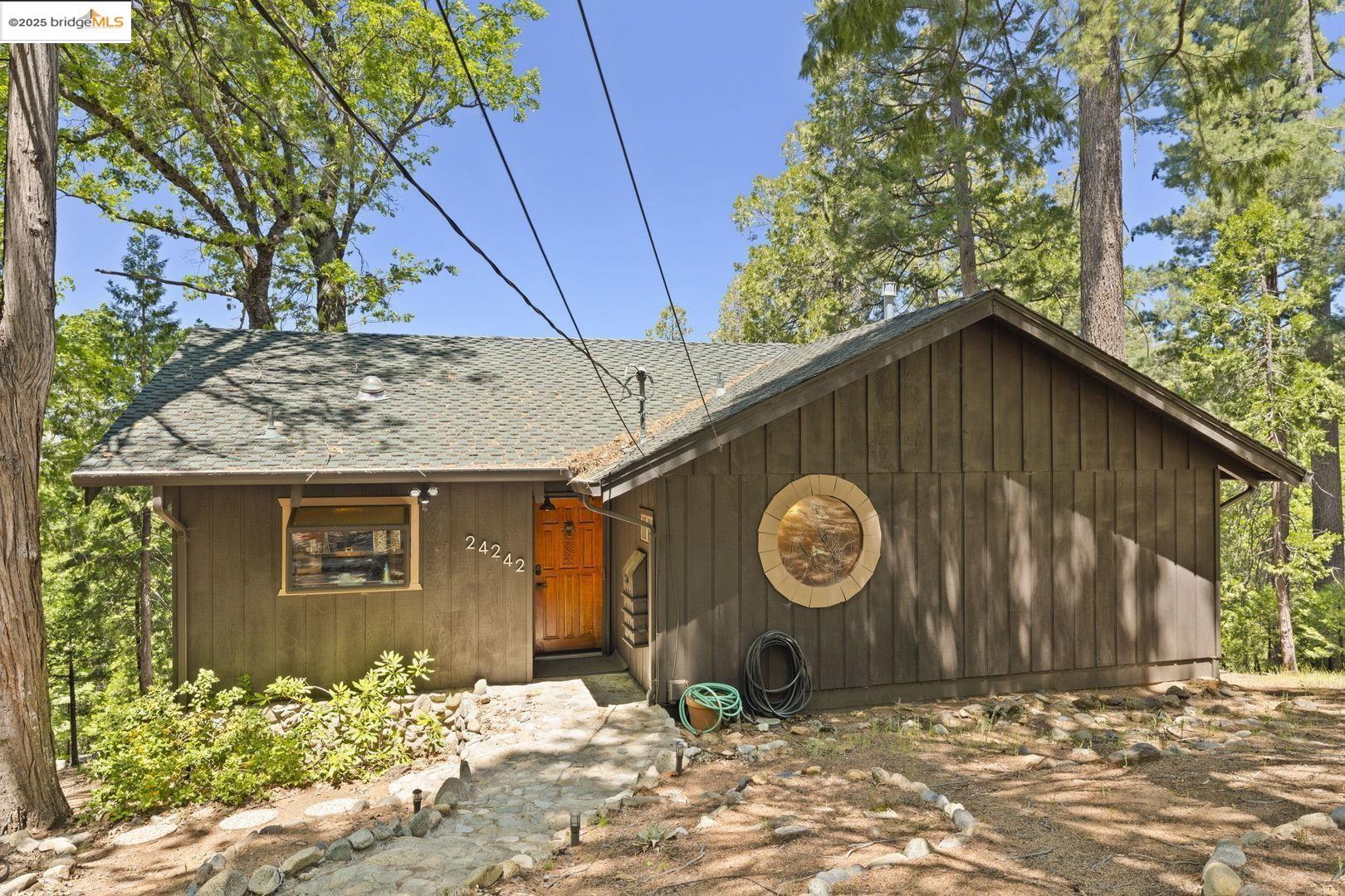 Detail Gallery Image 3 of 57 For 24242 Martingale Ln, Sonora,  CA 95370 - 2 Beds | 2 Baths