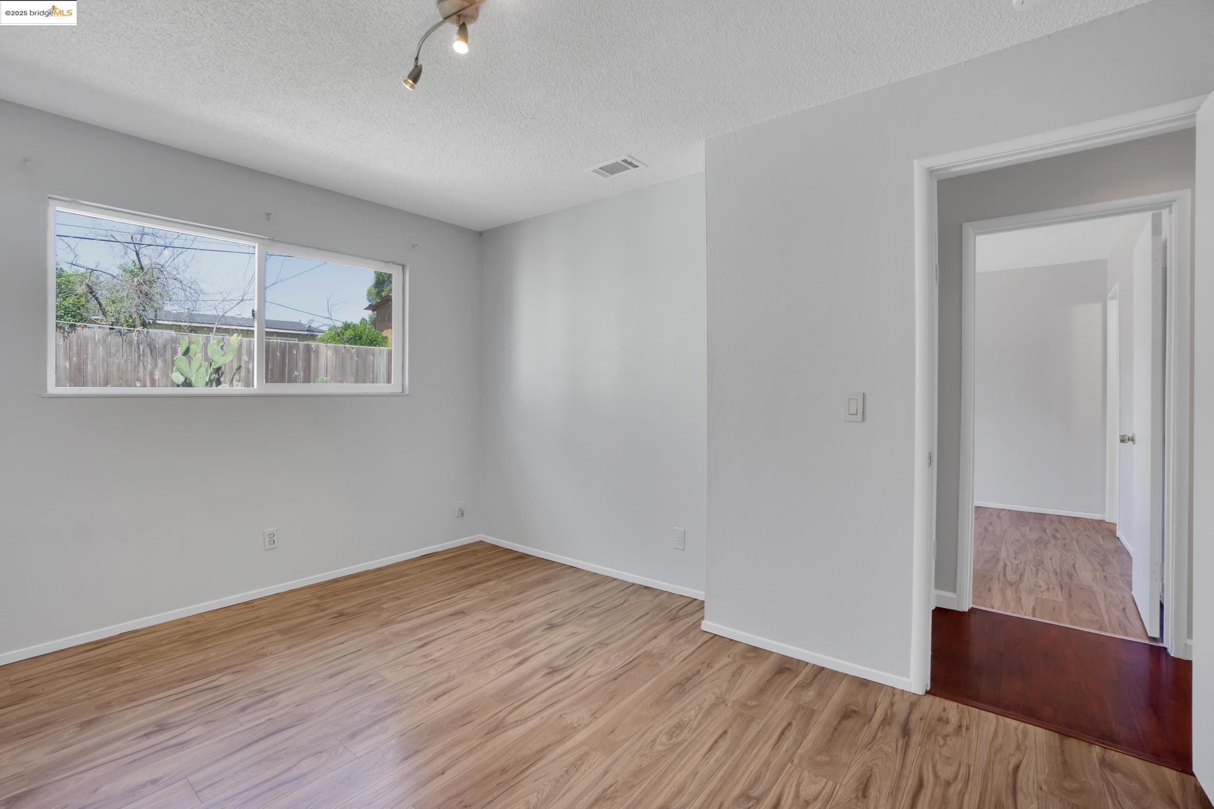 Detail Gallery Image 18 of 32 For 2049 Plum Tree Way, Fairfield,  CA 94533 - 3 Beds | 2 Baths